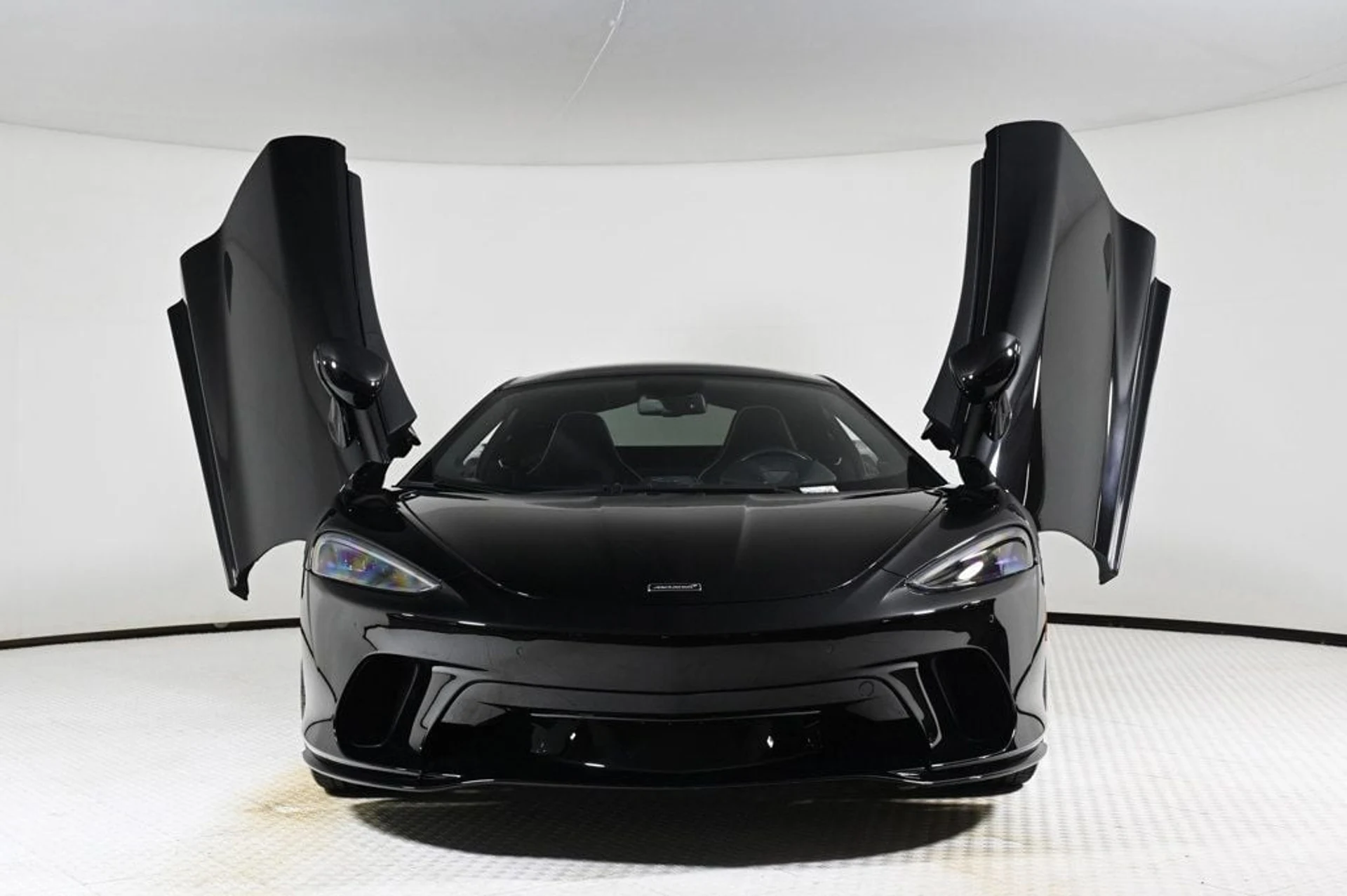 mph026_3737396975_used_2021_mclaren_gt_base_11350_22918068_26_1024_f94fd74bf5