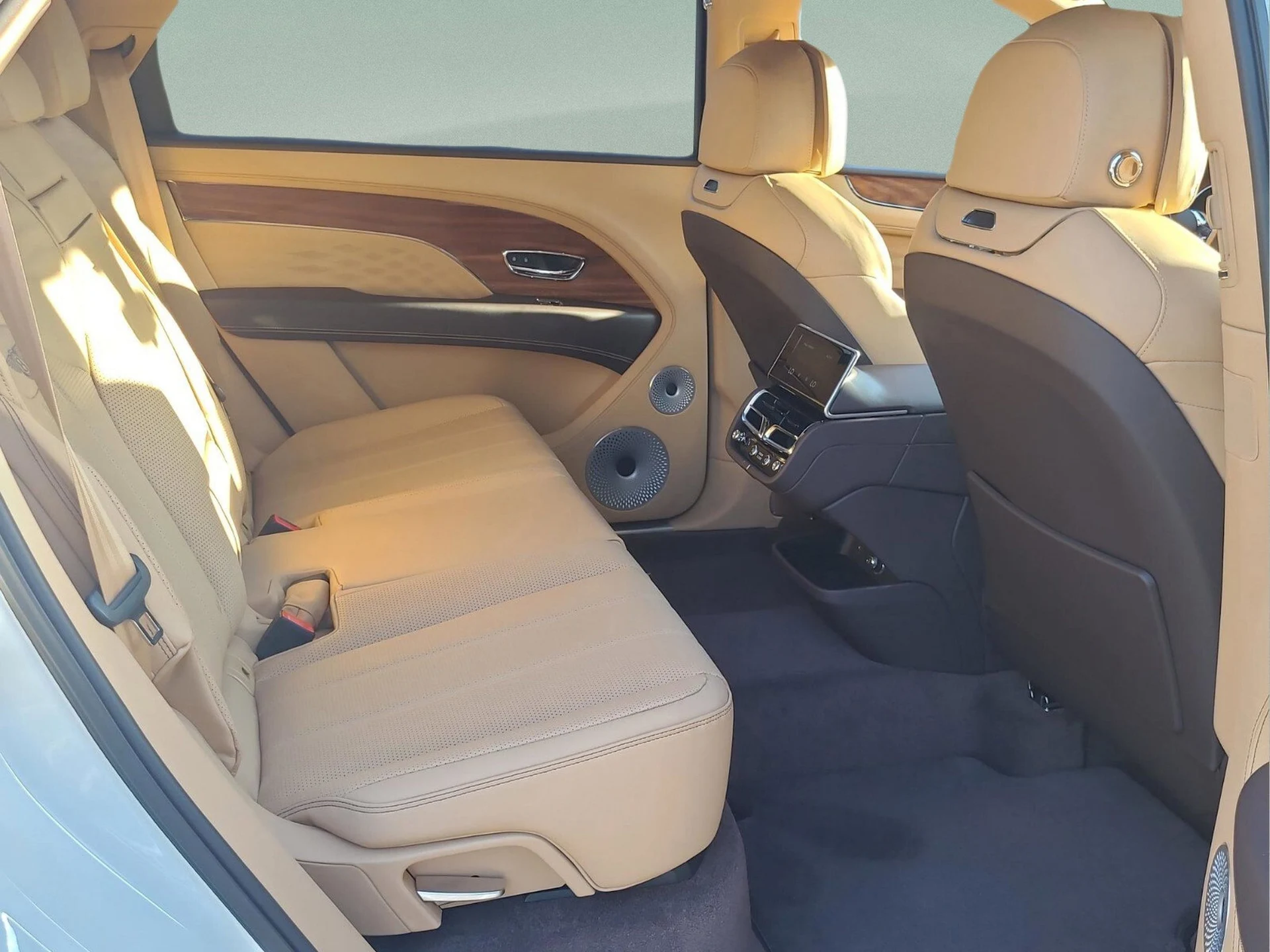 mph026_3737577414_68199d188a6a62f3ef947ada9c45d77ex_1ca932d384