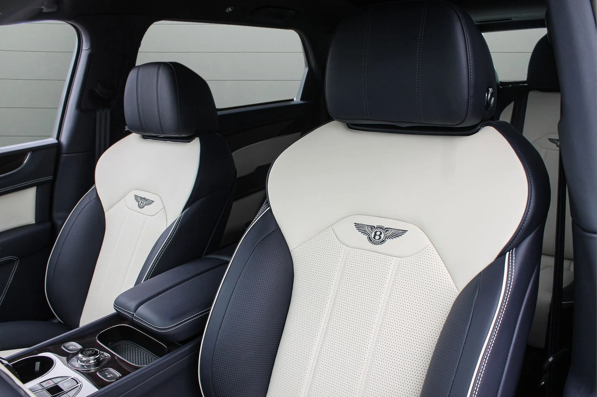 mph026_3741506183_07ef4ba885fe4a1992889d89063e1d32_c027908cea