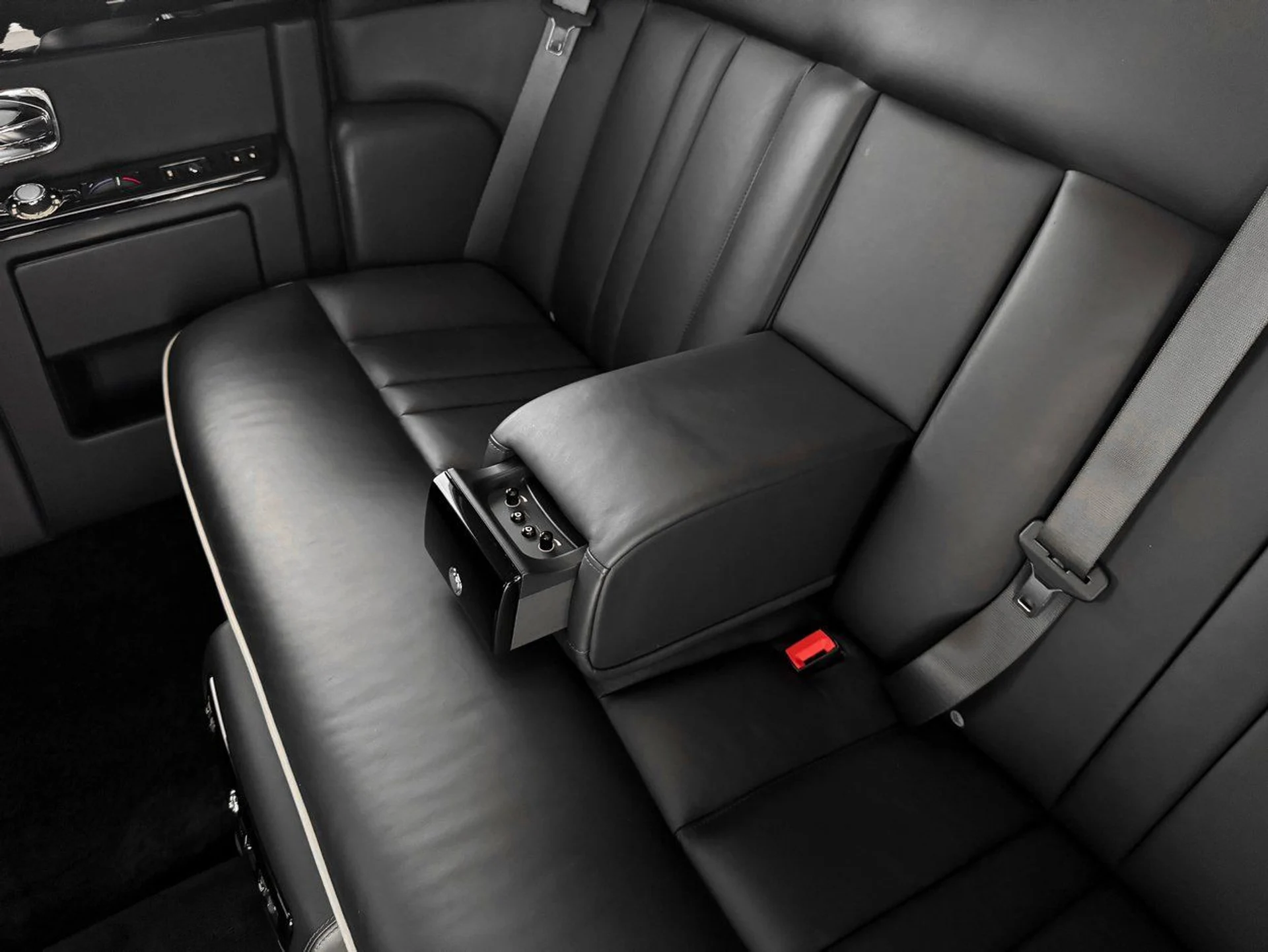 mph026_3749426301_b12f91ed1d3f45cfaf616e76b88e7805x_8ab91247ea