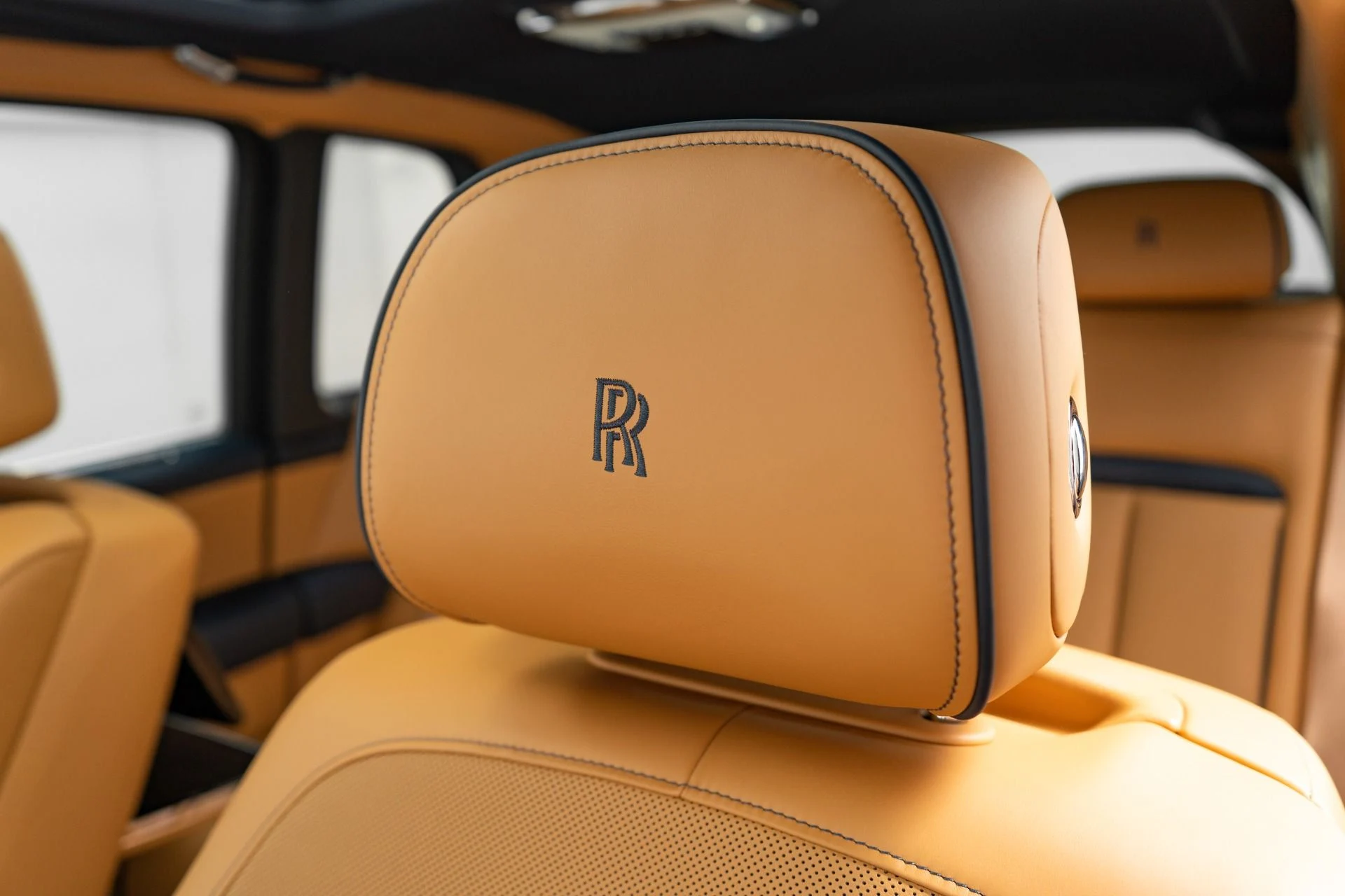 mph026_3752696518_Used_2020_Rolls_Royce_Cullinan_Rear_Theatre_Configuration_Bespoke_Audio_Picnic_Tables_1785529076_c982127479