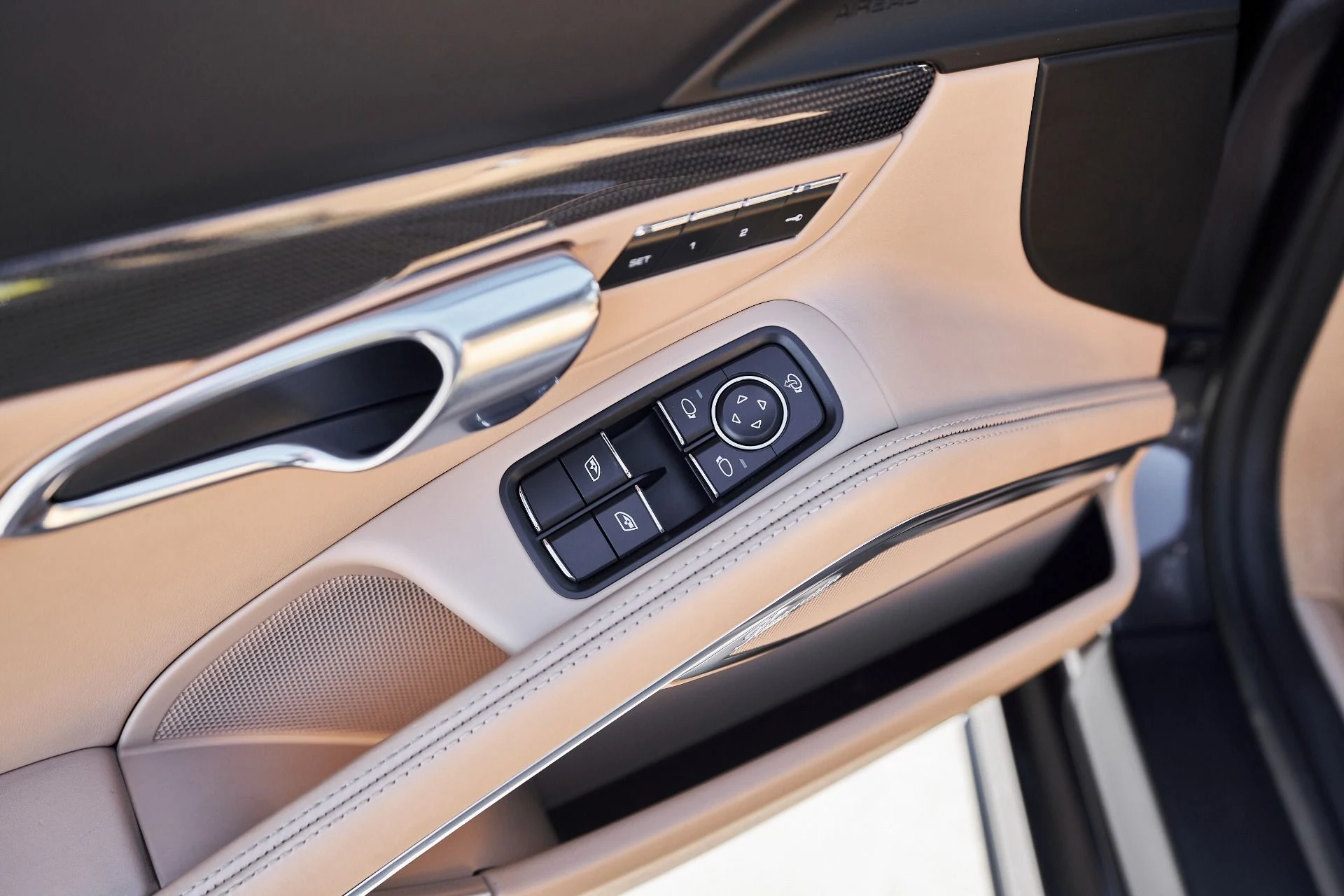 mph026_3754255636_Used_2015_Porsche_911_Turbo_S_1759451659_acd2b8b7f9