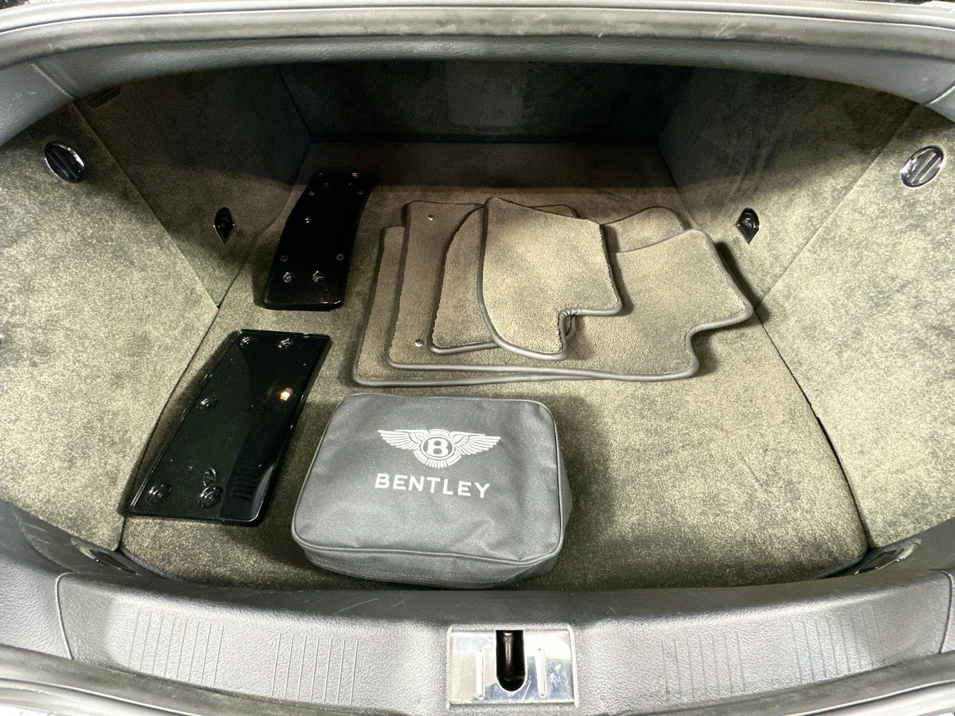 mph026_3757590661_27_97728ac5c6