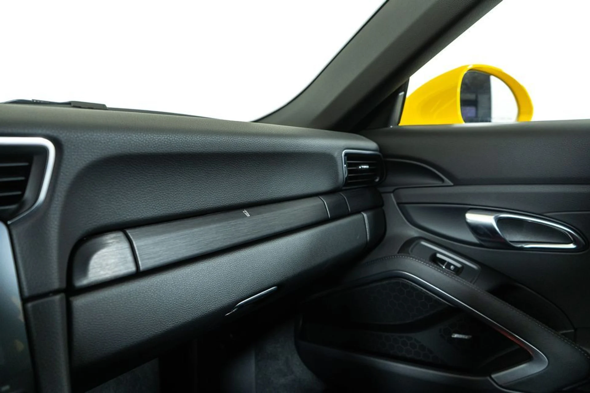 mph026_3759746695_5f9367a6_7720_459a_9257_a94e3bc0ba77_5fba2cd586