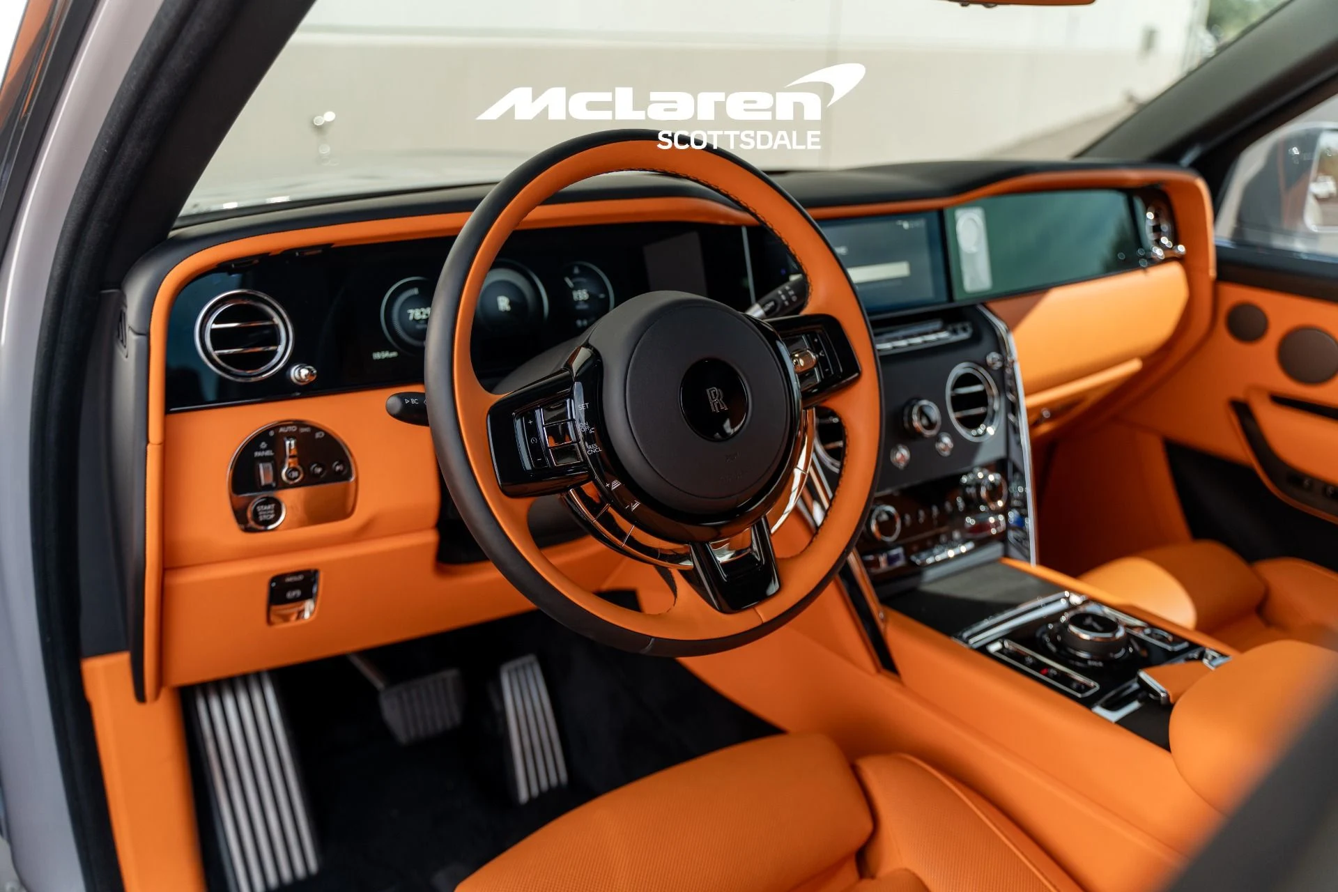 mph026_376087150_Used_2025_Rolls_Royce_CULLINAN_1762551251_8450e795d0