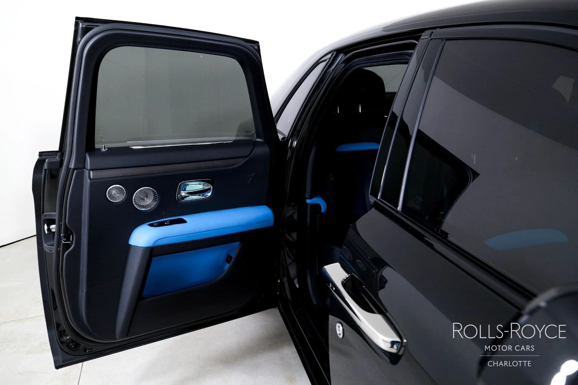 mph026_3761815968_Used_2024_Rolls_Royce_Ghost_1755798774_38417d5a84