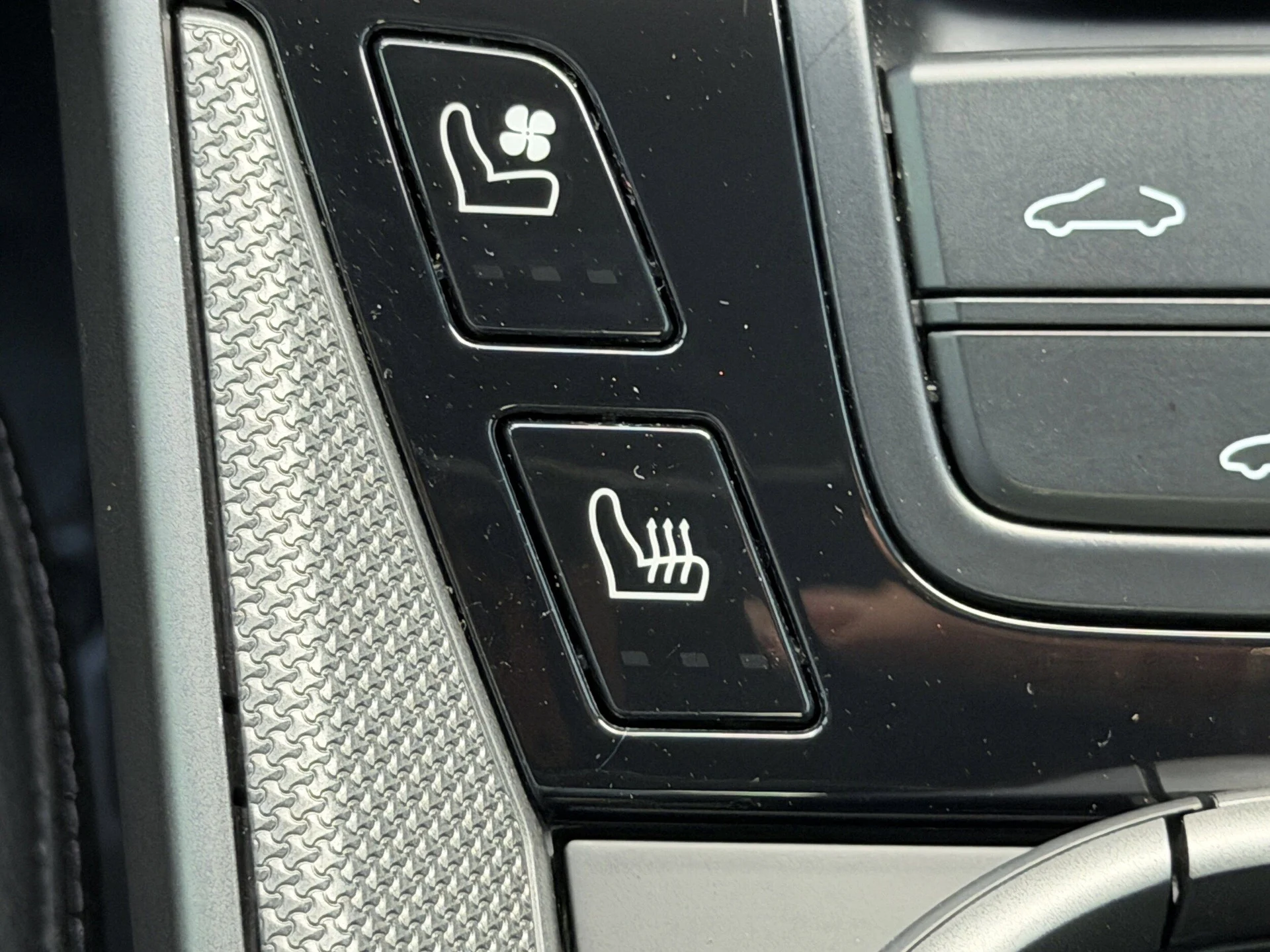 mph026_378277510_867ada087b7985cf2550467c9efc92e0x_bdd672ab12