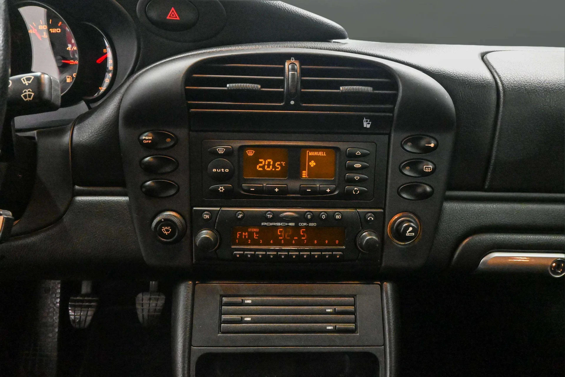 mph026_3782970613_a1855de9_c4ce_47fd_8132_ad7be6f22c7e_744999b072