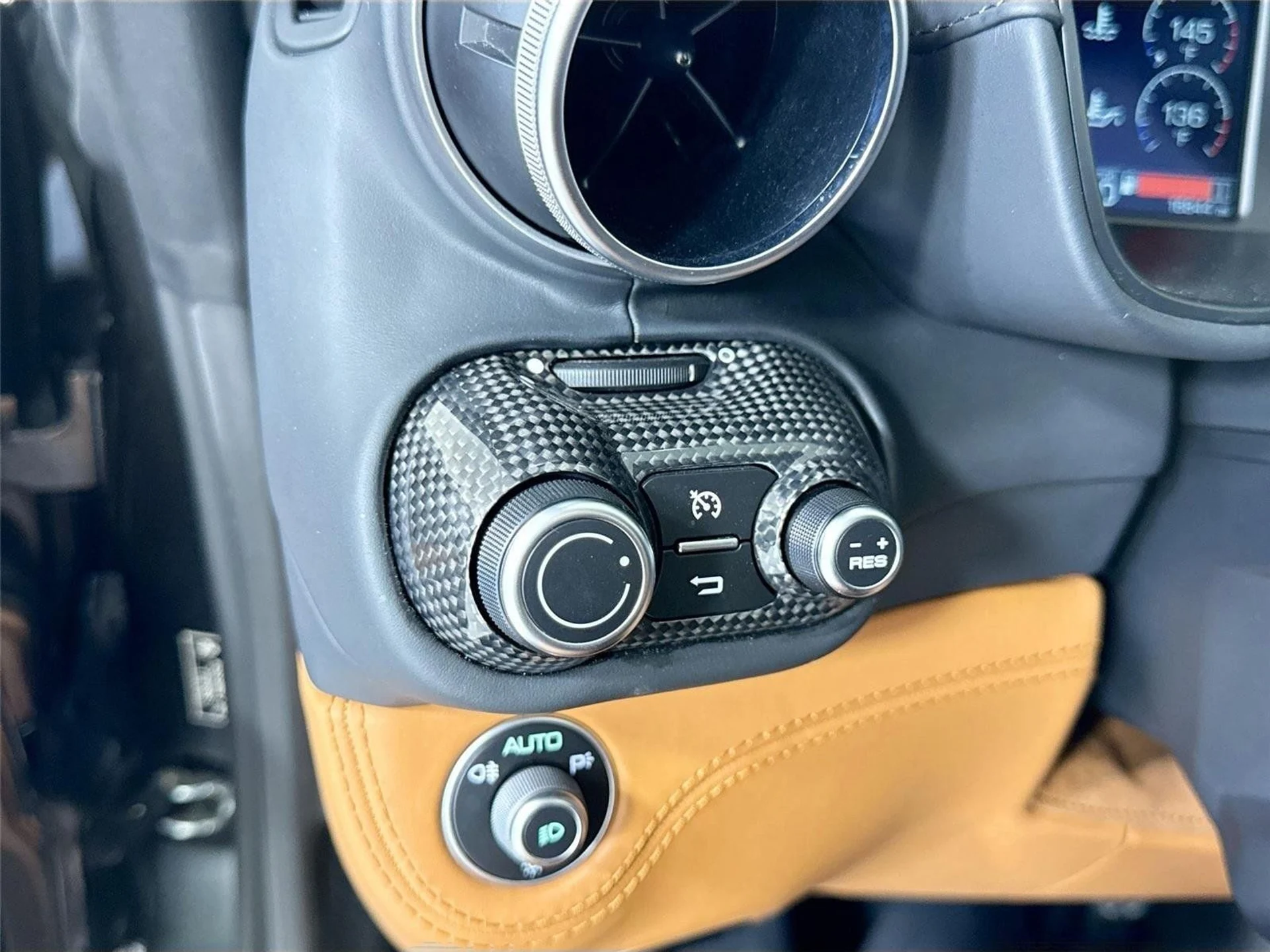 mph026_3788691945_383a75501efc300a815d8e6fd6d25f83_47d0813f7d