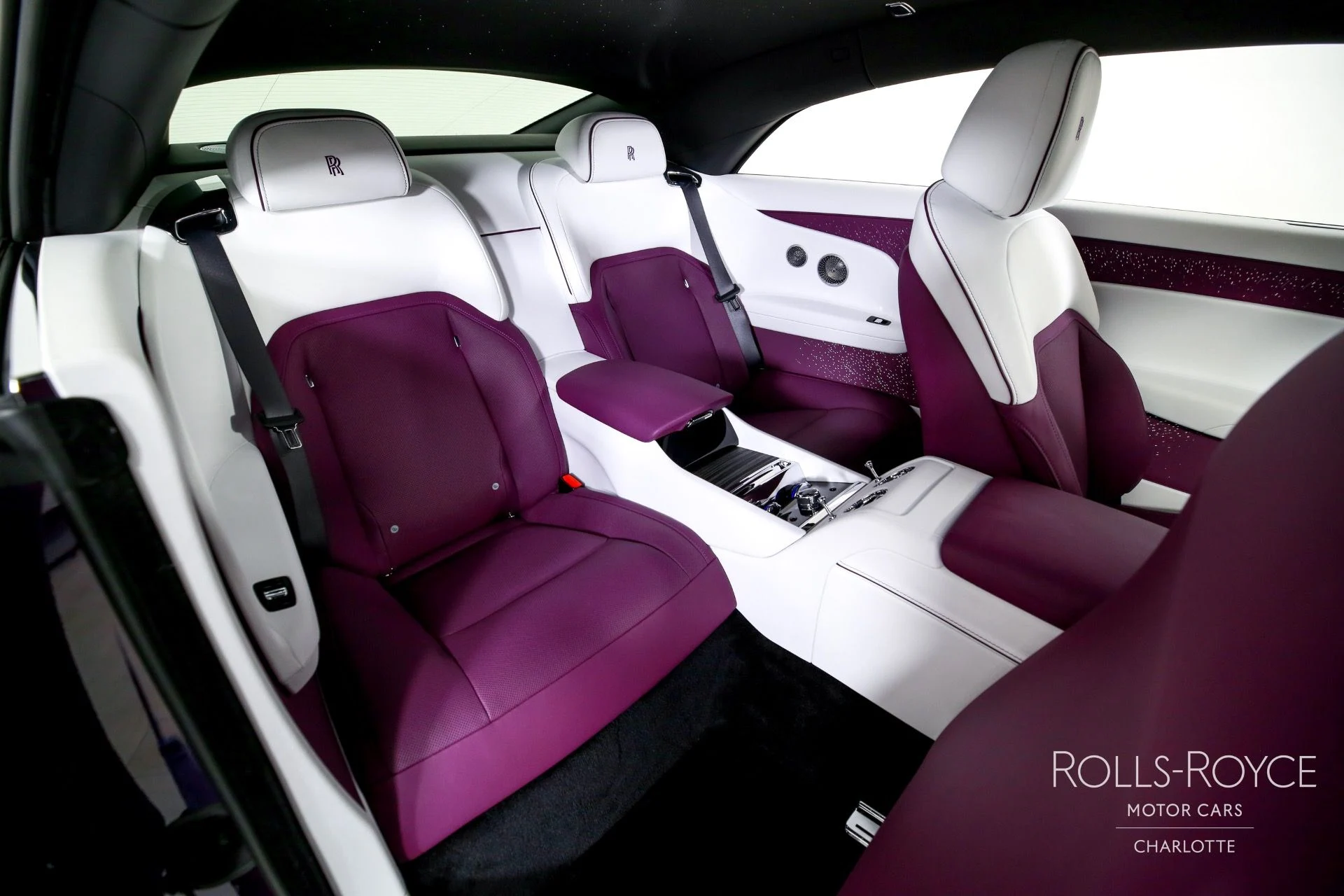 mph026_3791718612_Used_2024_Rolls_Royce_Spectre_1754591081_b67d19e900