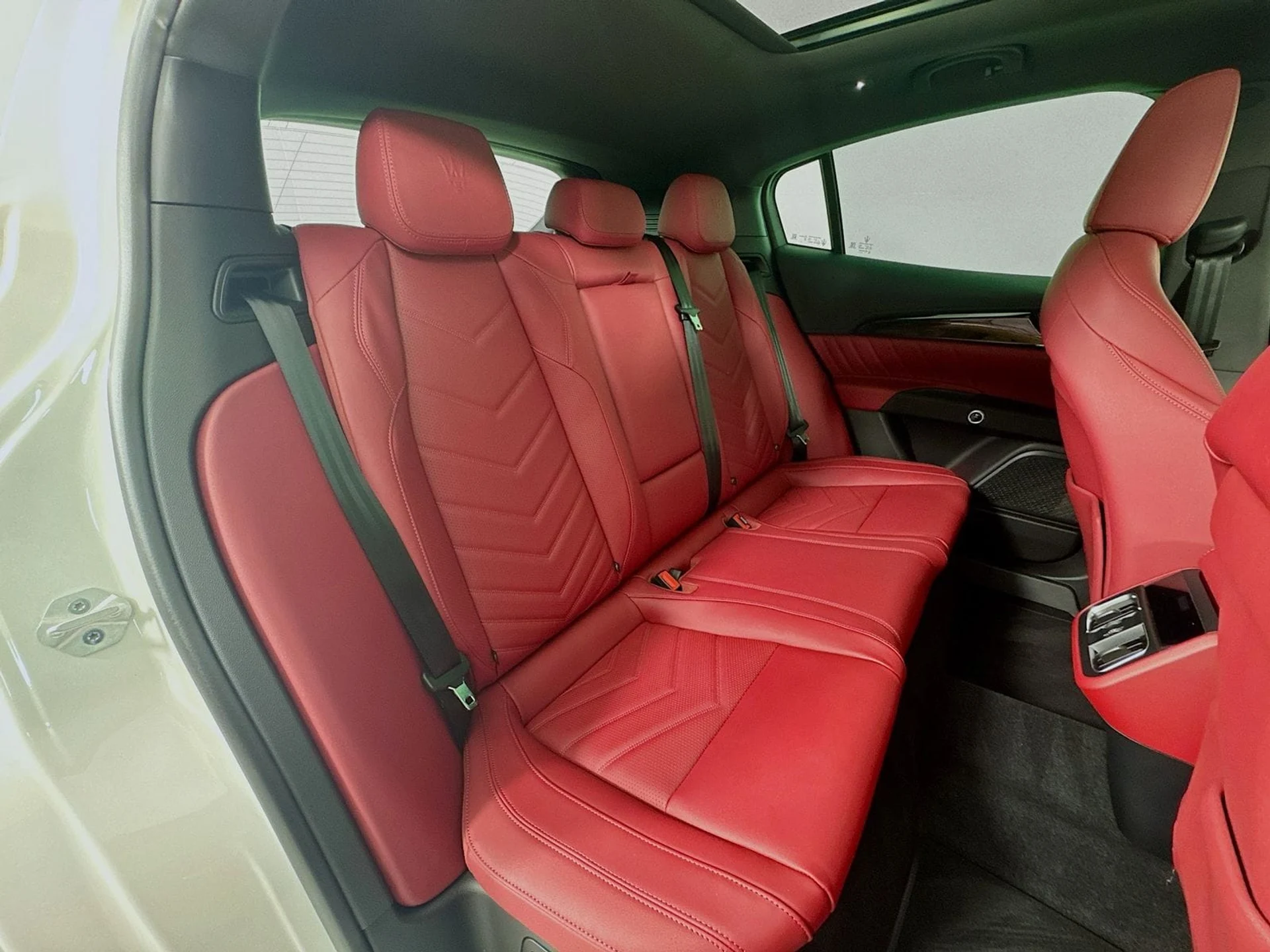 mph026_3800984348_d662004ab68e89ad693c23d3be9f27bbx_7724c1e9d9