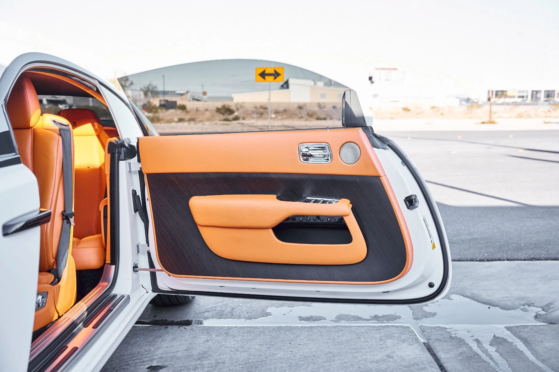 mph026_3802624742_Used_2019_Rolls_Royce_Wraith_Base_1772849610_2af22648cd