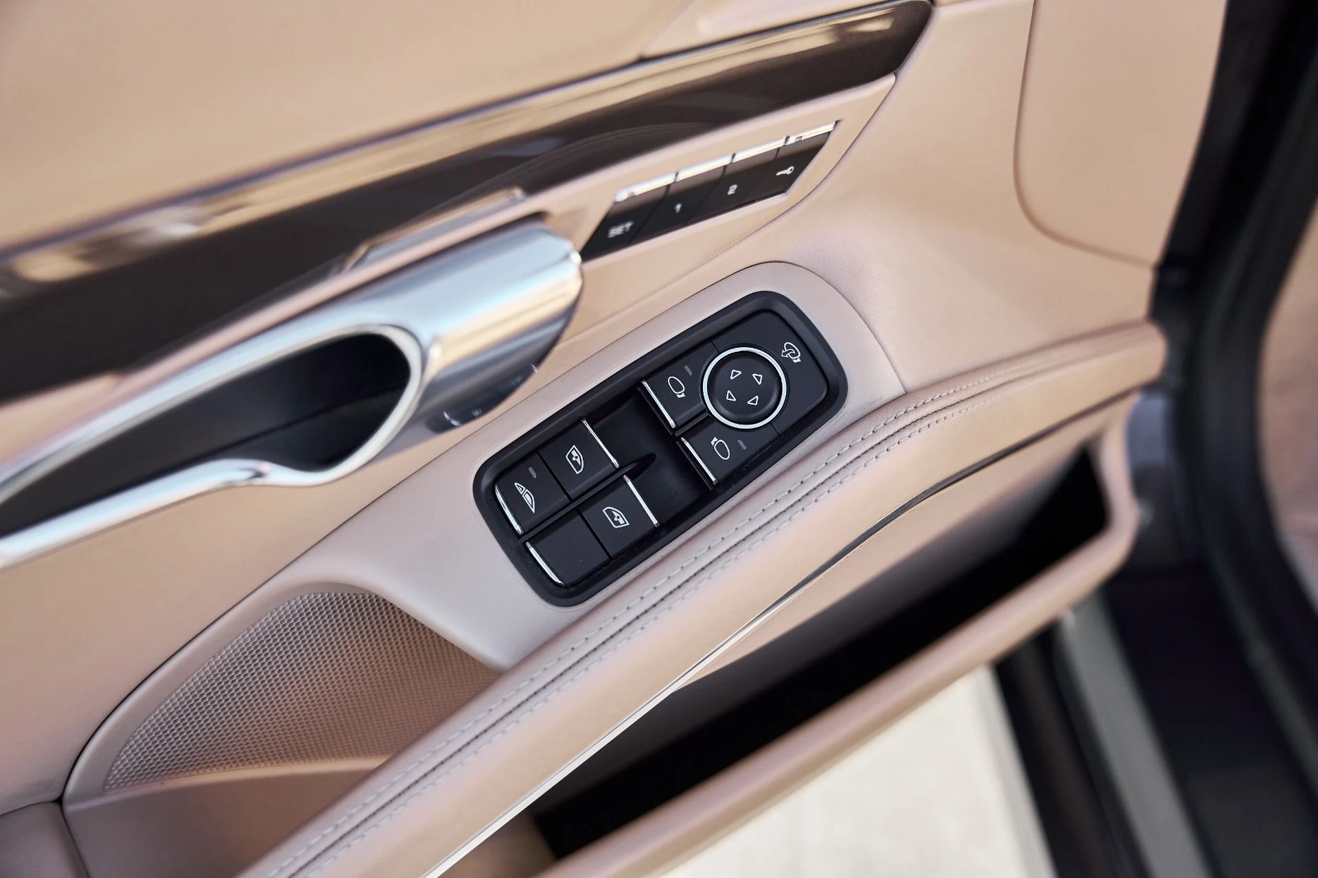 mph026_3809755085_Used_2015_Porsche_911_Carrera_S_1768869361_bdf6527a7a