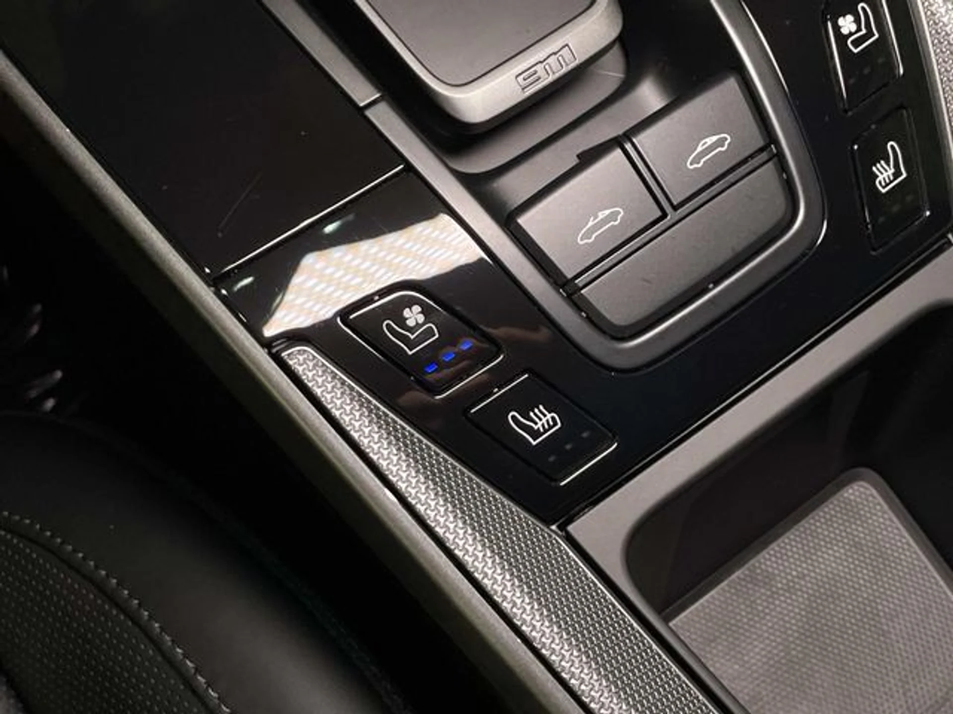 mph026_3814861739_f33b52ae451f892a3914fcdab0671f2bx_3ec5cd4344