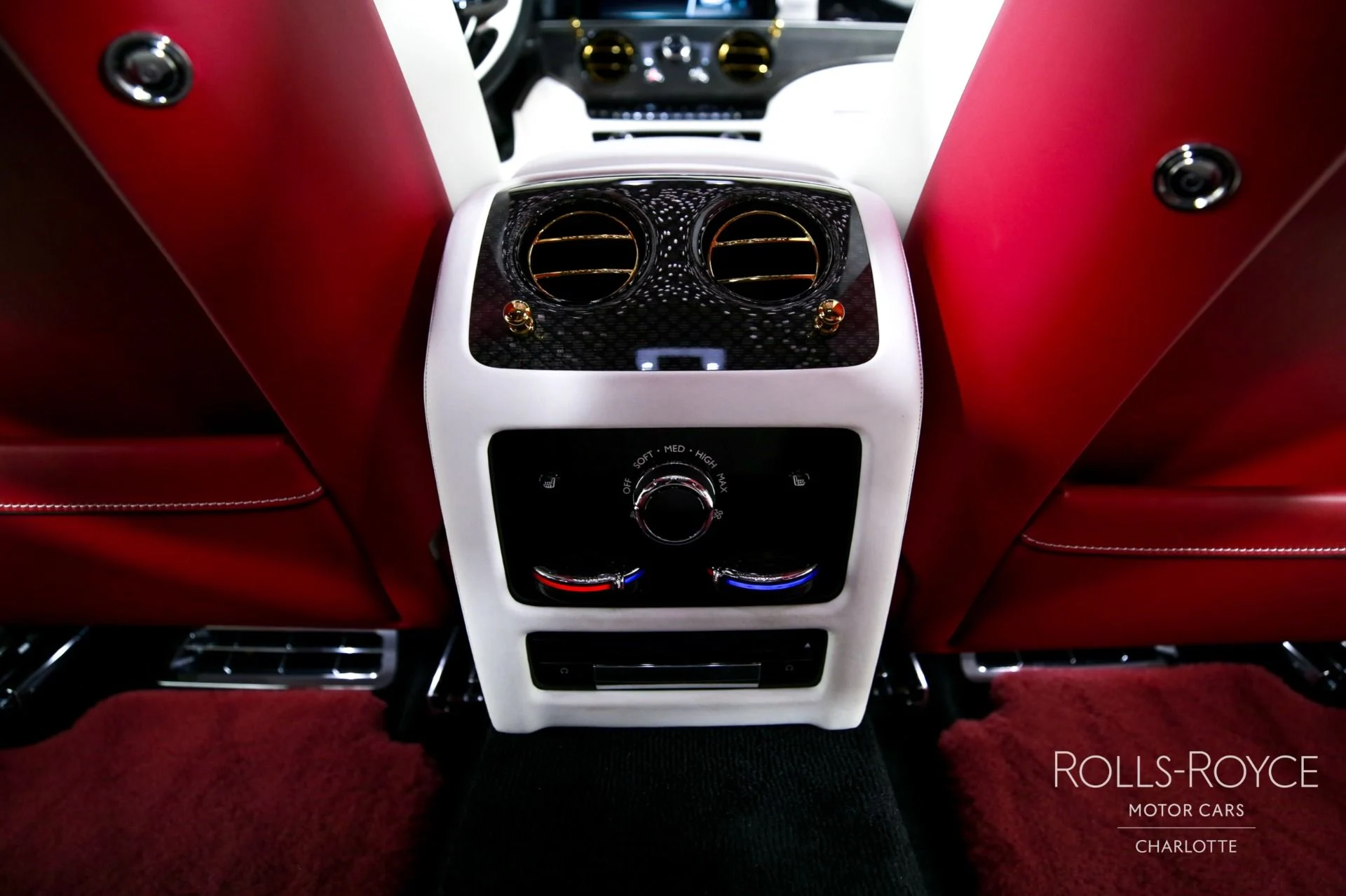 mph026_3815493189_Used_2024_Rolls_Royce_Black_Badge_Ghost_1767375436_32277f3ba7