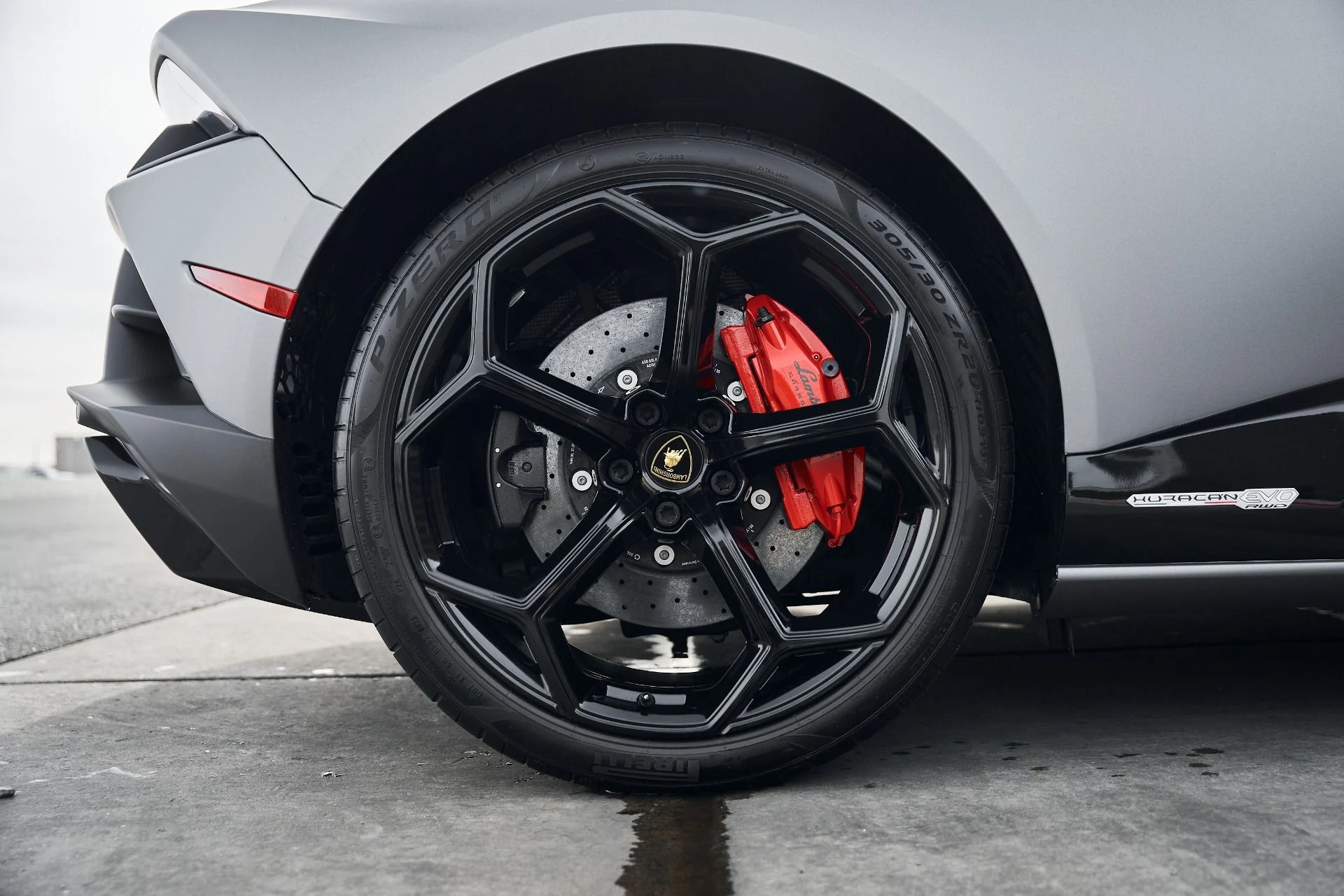 mph026_3821777622_Used_2023_Lamborghini_Huracan_EVO_Base_1769049029_394fb4178c