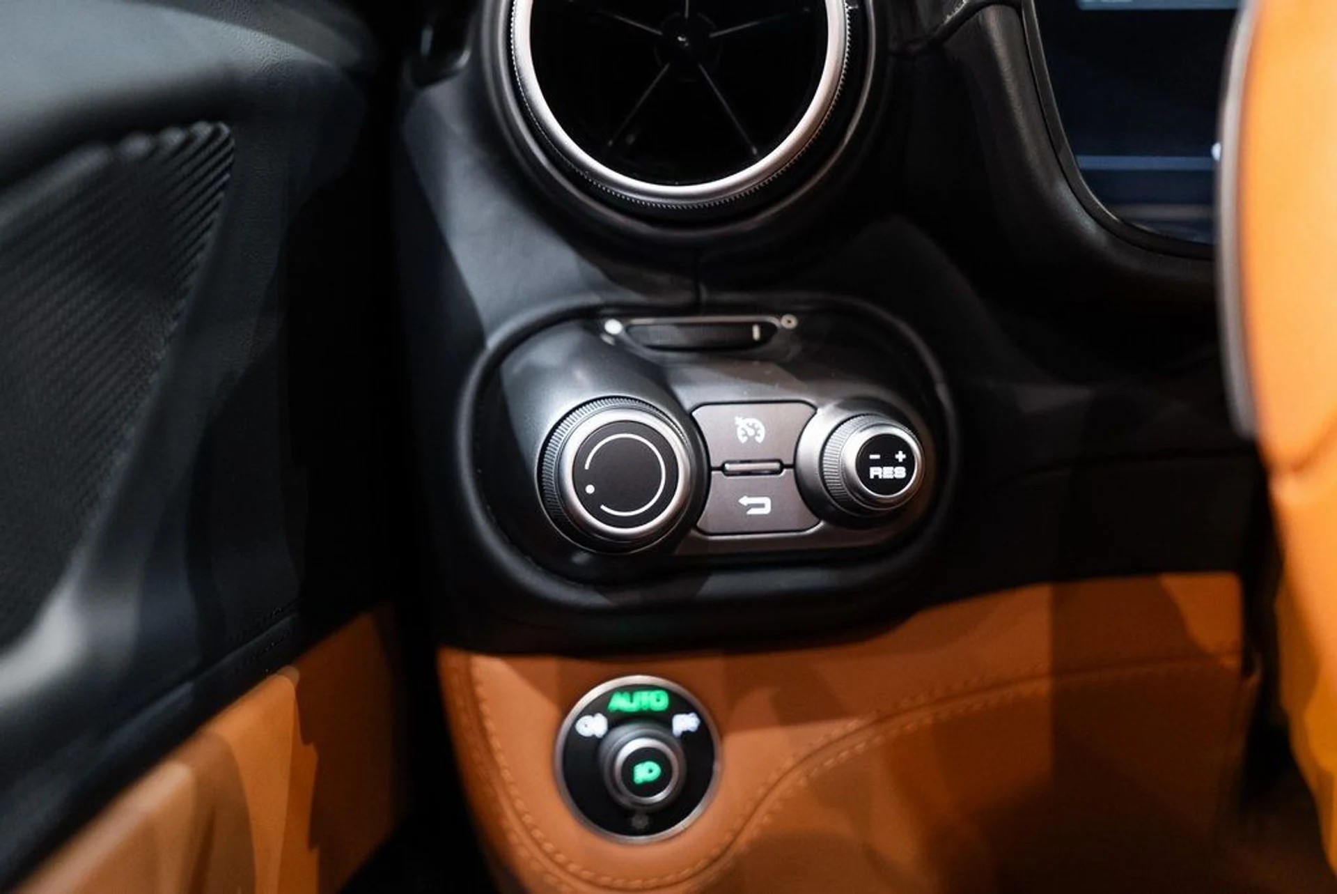 mph026_3821836968_dbd2dd87becd9bd2dbe8ea1e07e72ca4_02a3908e93