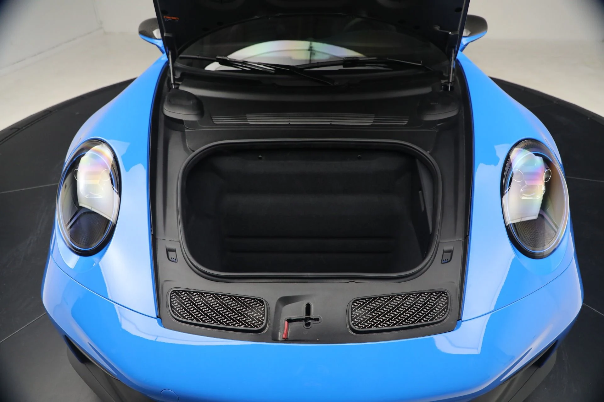 mph026_3822495399_Used_2023_Porsche_911_GT_3_1770130904_1ec9aa9076