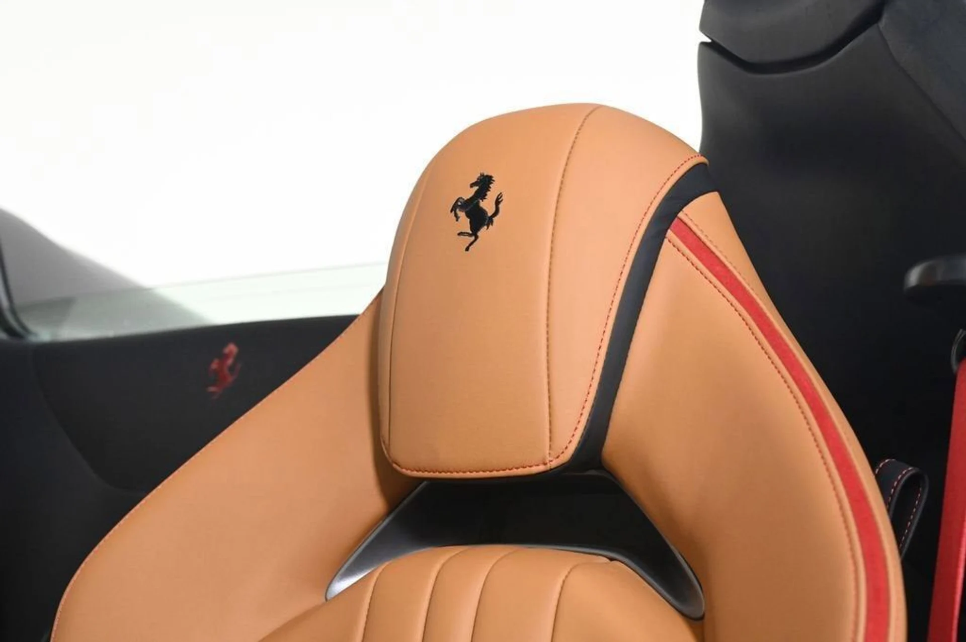 mph026_382853020_99b67f23610f44f79eb099ab2d61c9d4_b4b07123db