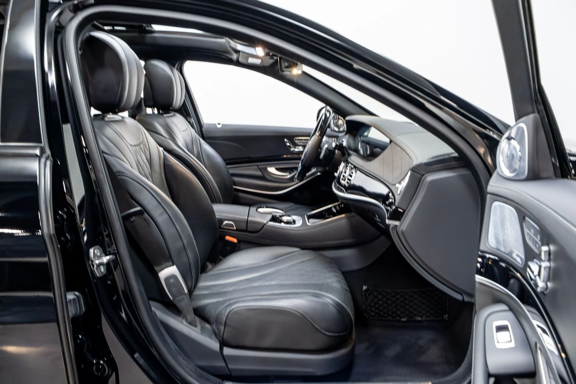 mph026_3832132256_Used_2020_Mercedes_Benz_S_Class_Maybach_S_650_1773874988_2e41451ef2