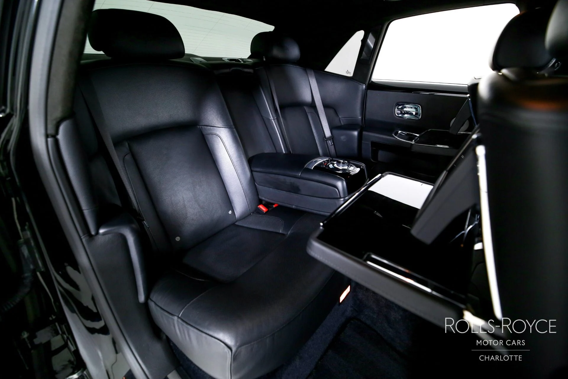 mph026_3832579549_Used_2011_Rolls_Royce_Ghost_1781189542_94b8335695