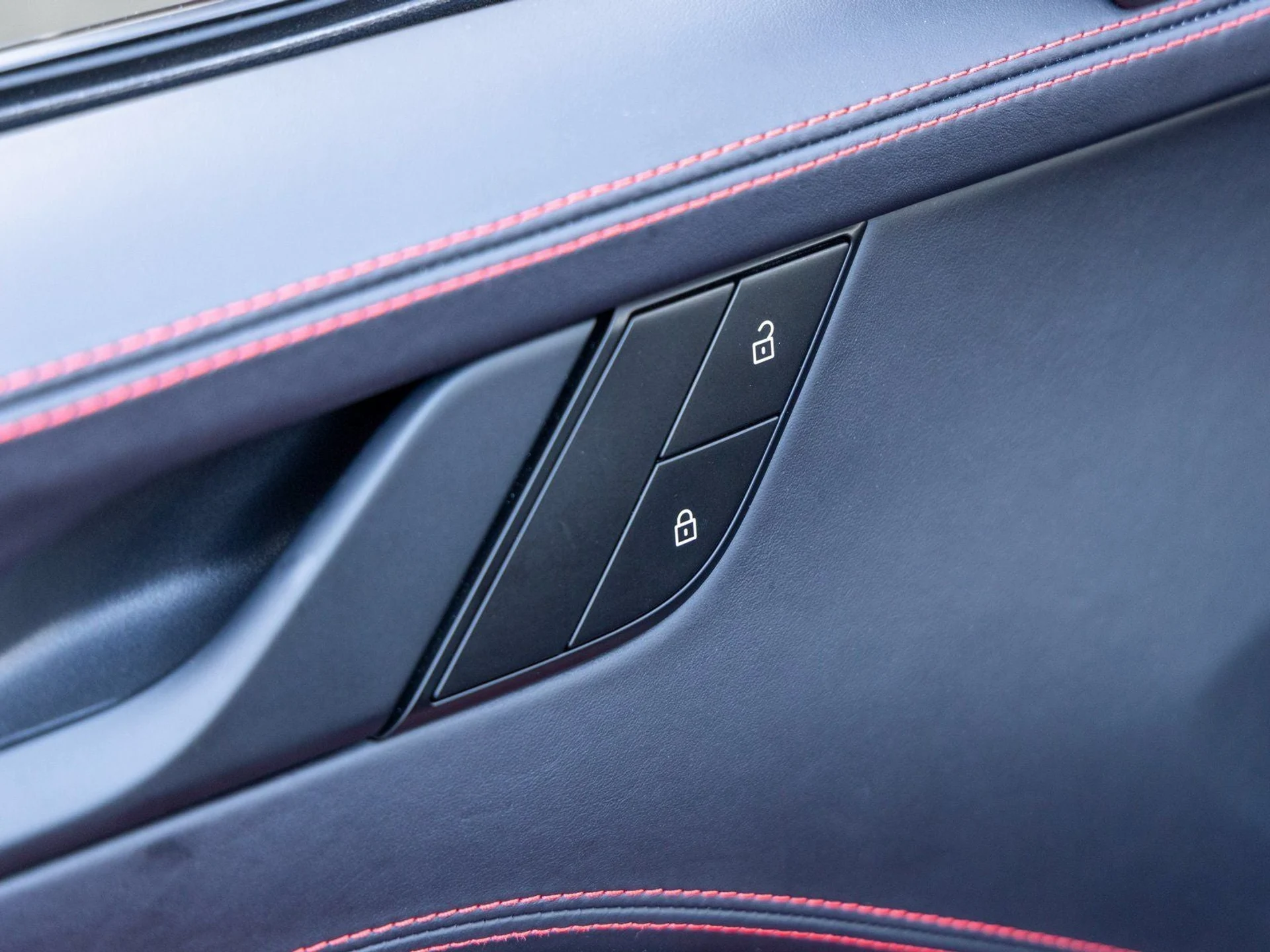 mph026_3833979977_27_7ec23bfe57