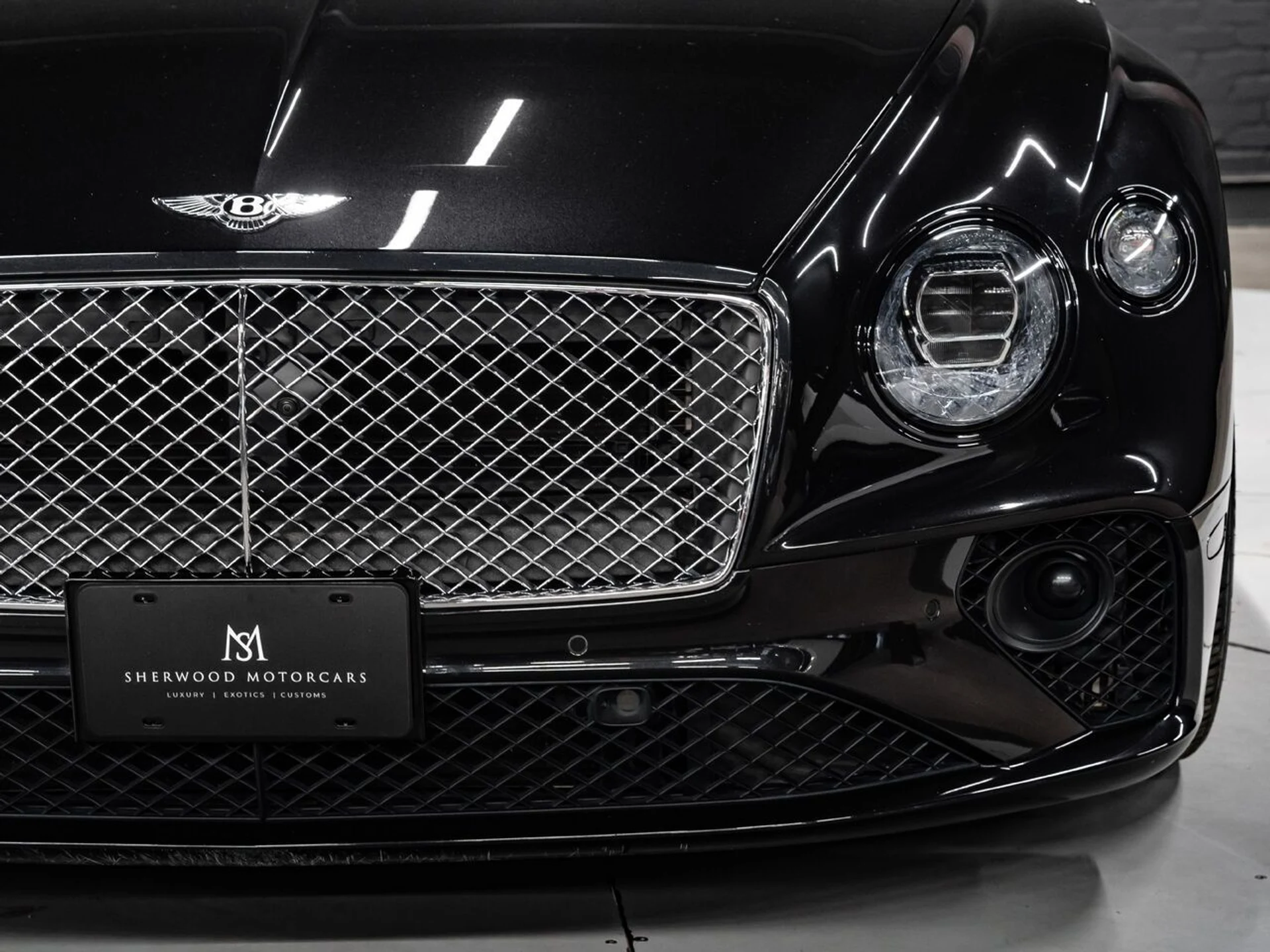 mph026_3841742014_bentley_continental_2022_d29117e41c