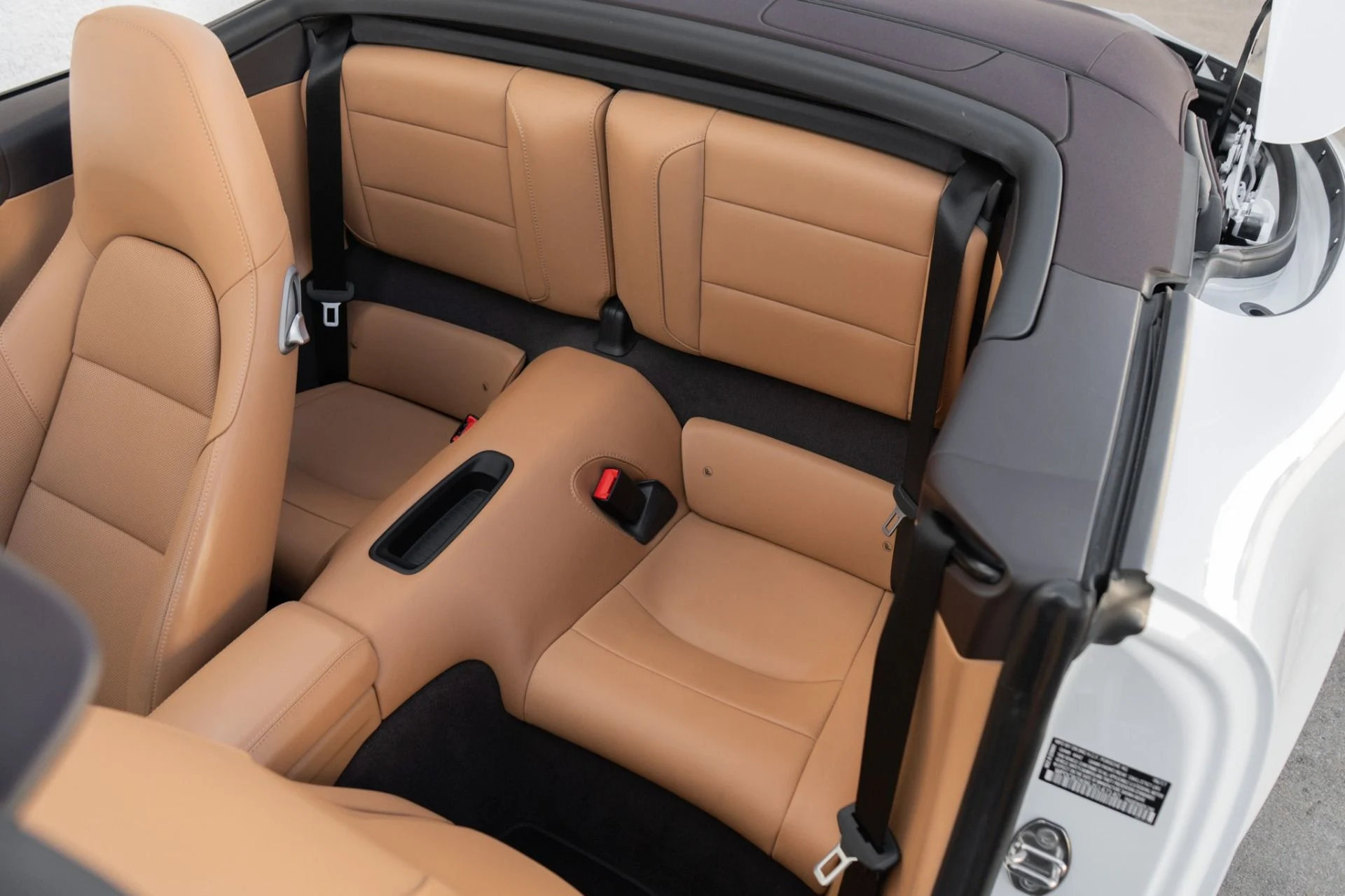 mph026_3847591442_Used_2018_Porsche_911_Carrera_4_S_1775580222_70f8ef260a