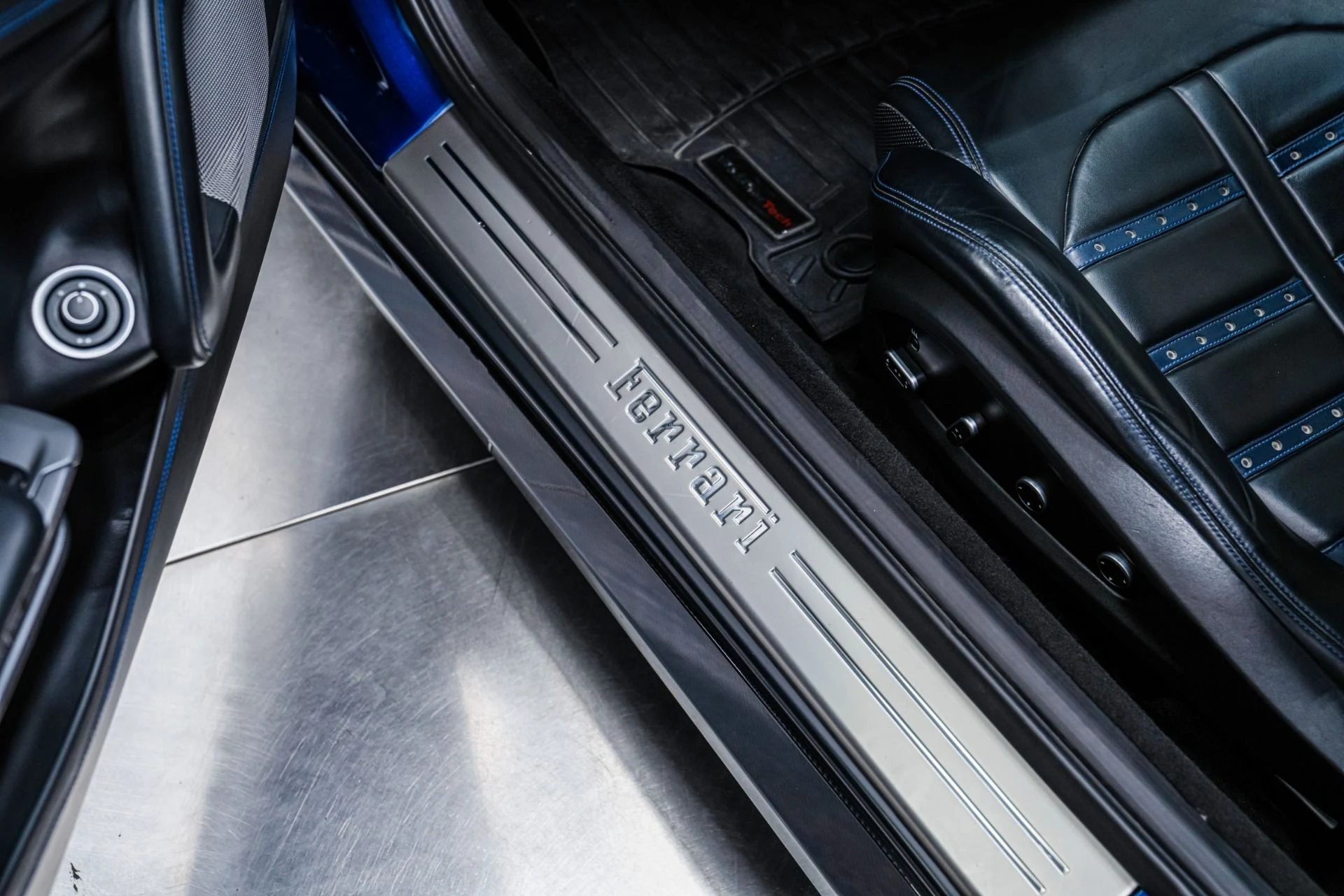 mph026_3849306830_Used_2019_Ferrari_GTC_4_Lusso_V12_1762198227_d6f1f12393