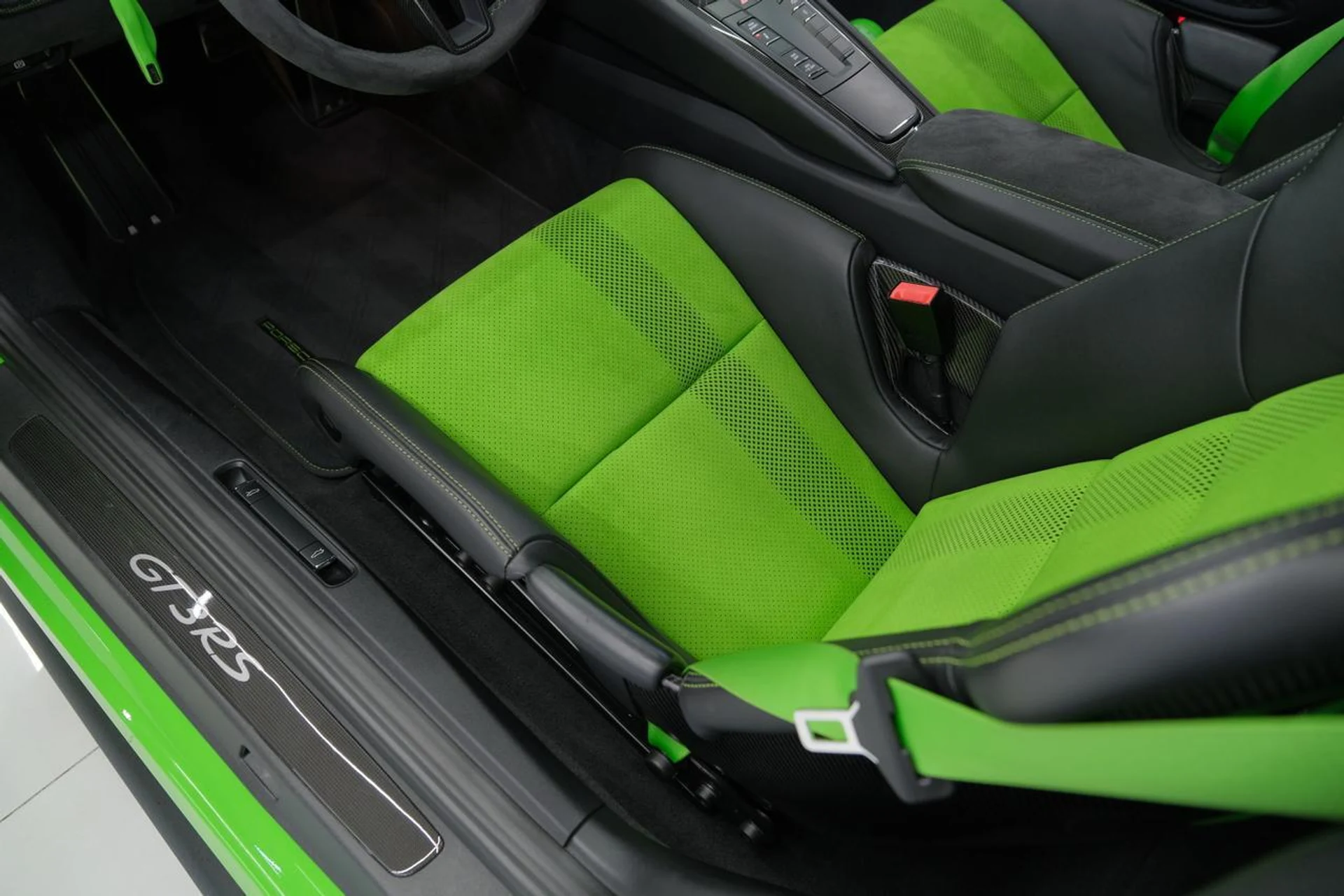 mph026_3857716708_b0ed975f6cc409b5bca85c4839c23541_52f926cd3b