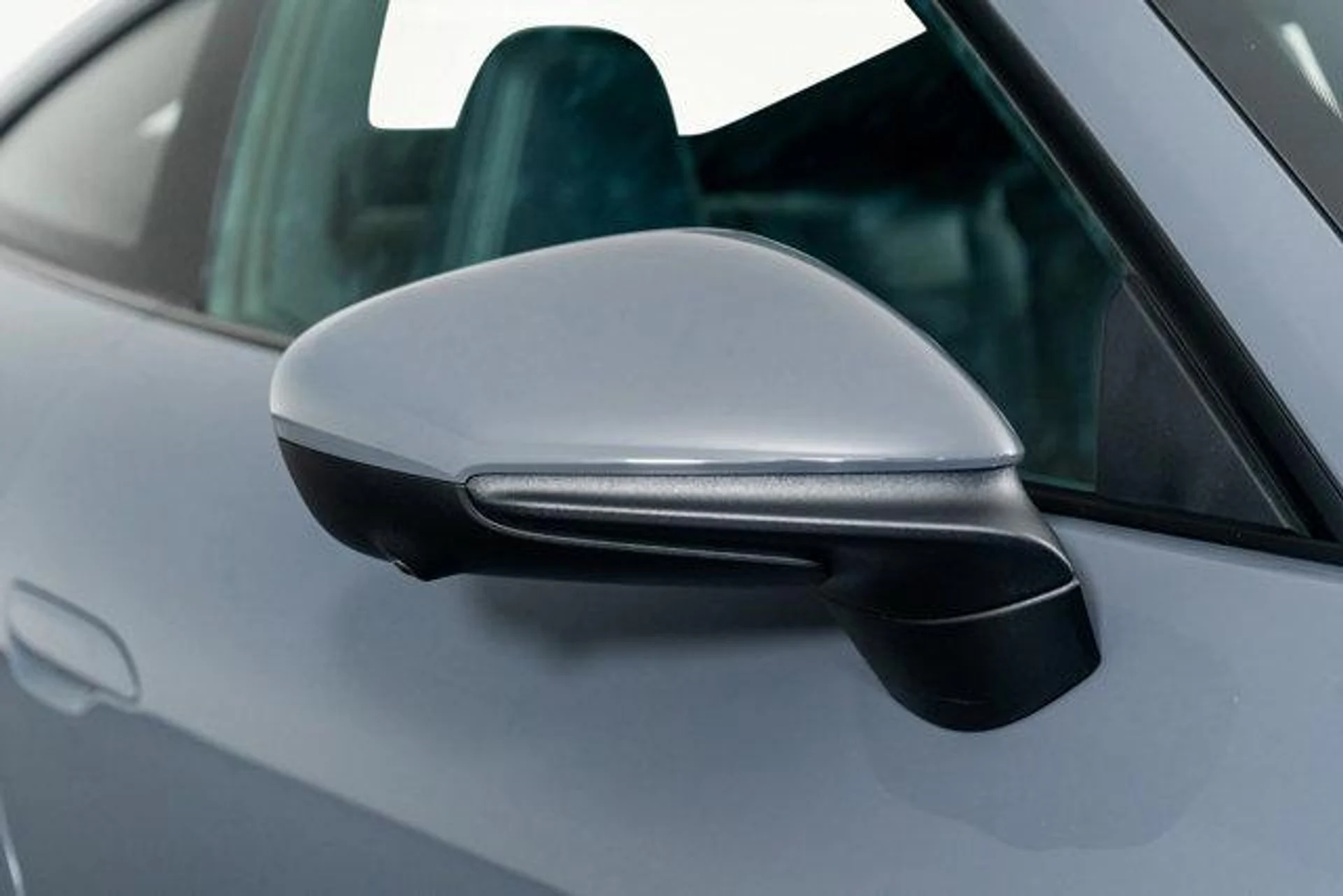 mph026_3858478129_w1_Cmo_DVW_Sr_Y_2u_EDM_Oy3_Z_Wmyx_EI_30e8620365