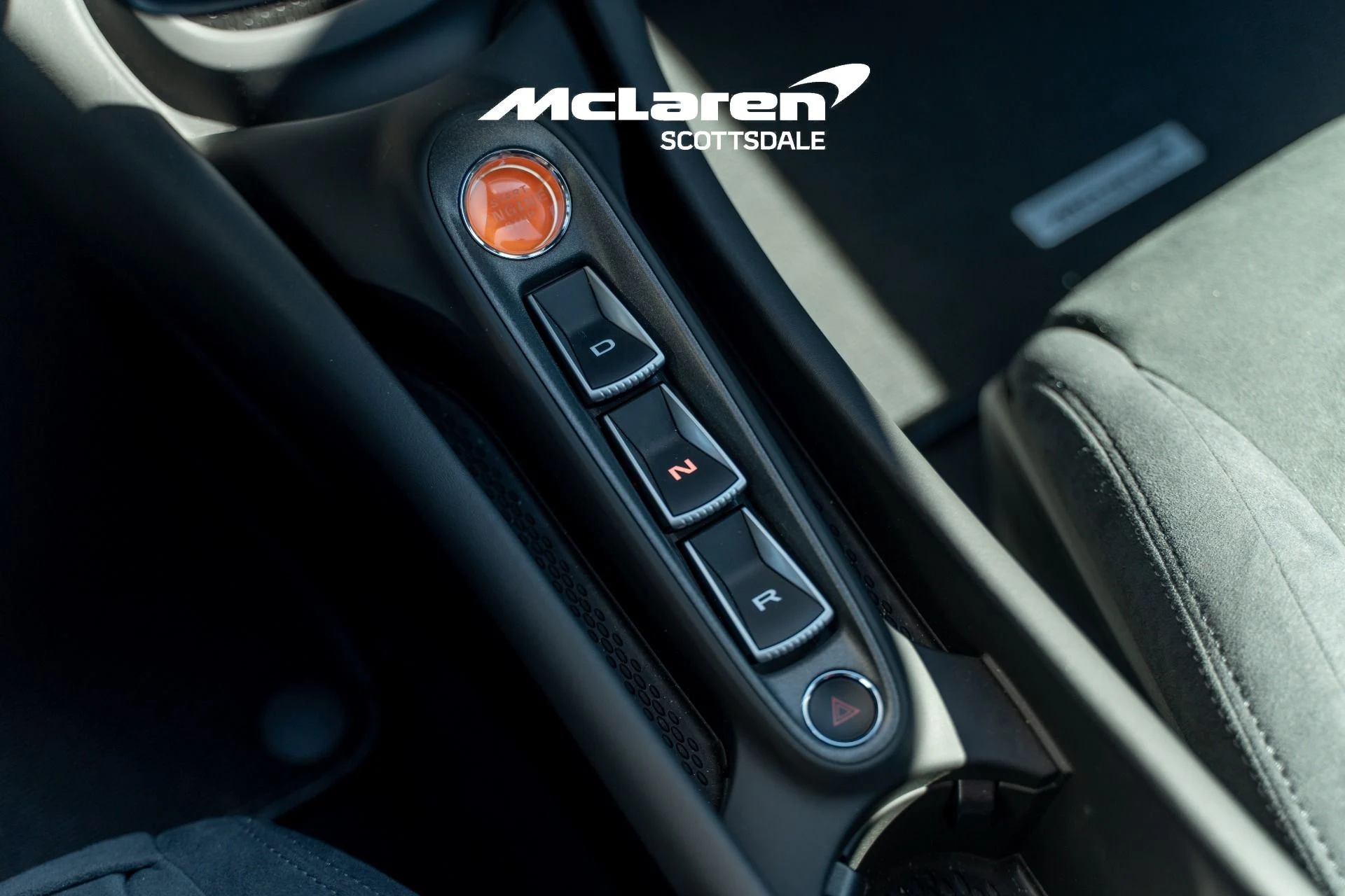 mph026_3858875208_Used_2025_MCLAREN_ARTURA_1759477334_00a4f0addf