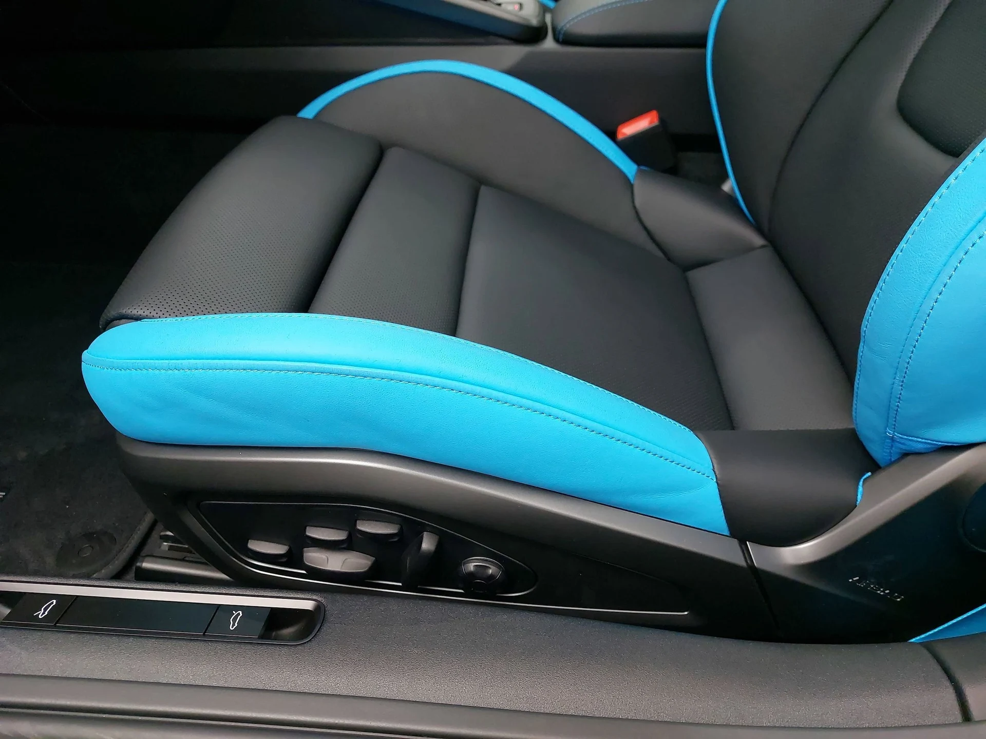 mph026_3859019523_ead969797ef63b5e936c11f12b21b483x_e80ea41449