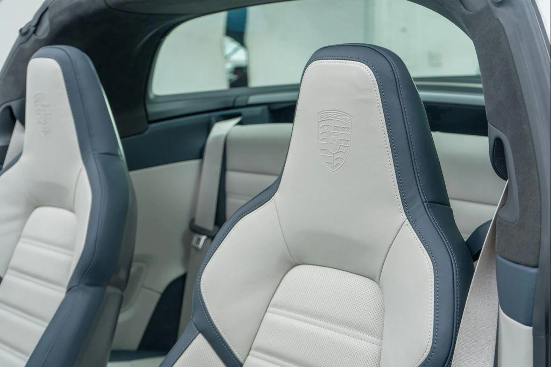 mph026_3865857882_DE_94_L_Cln_Lt_Qc46_Cvd8z_TR_7l7_Vp8_f6e4710b3a