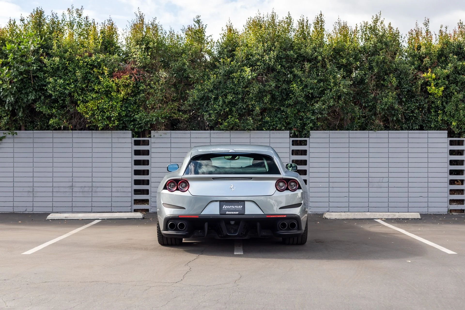 mph026_3873209300_Used_2018_Ferrari_GTC_4_Lusso_T_1701305212_a54d0b0264