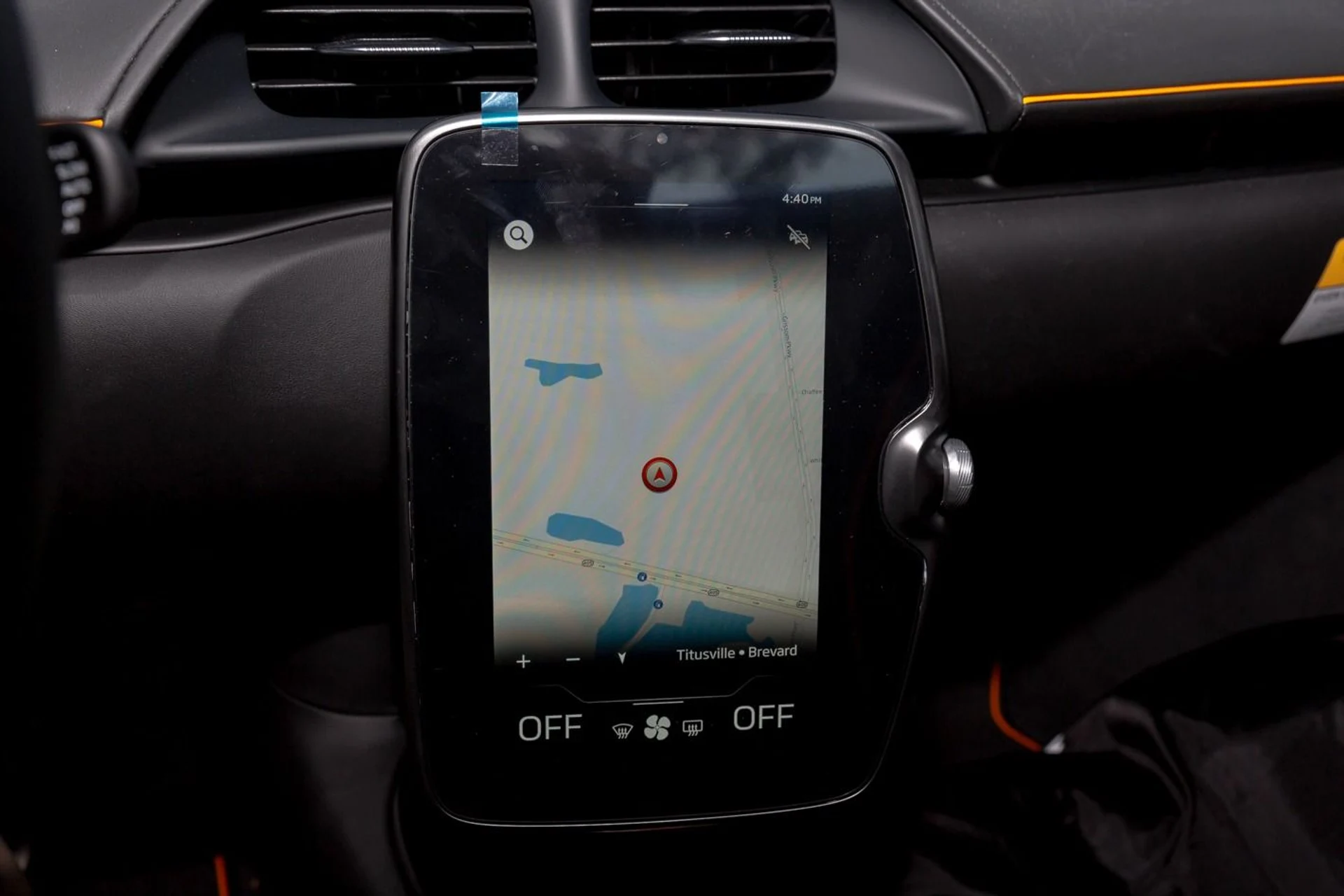 mph026_3874617499_457_p27_l_7137dccd1c