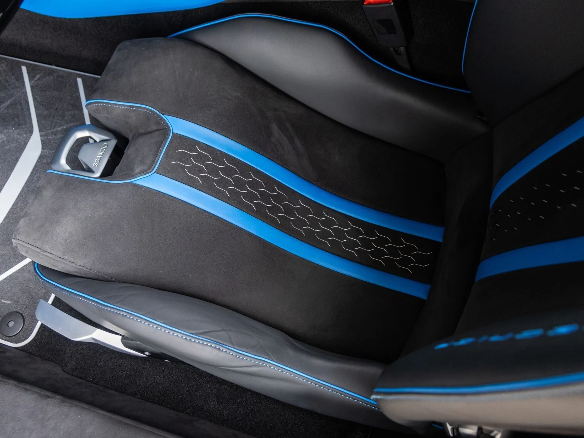 mph026_3875543895_27_af7e31312e