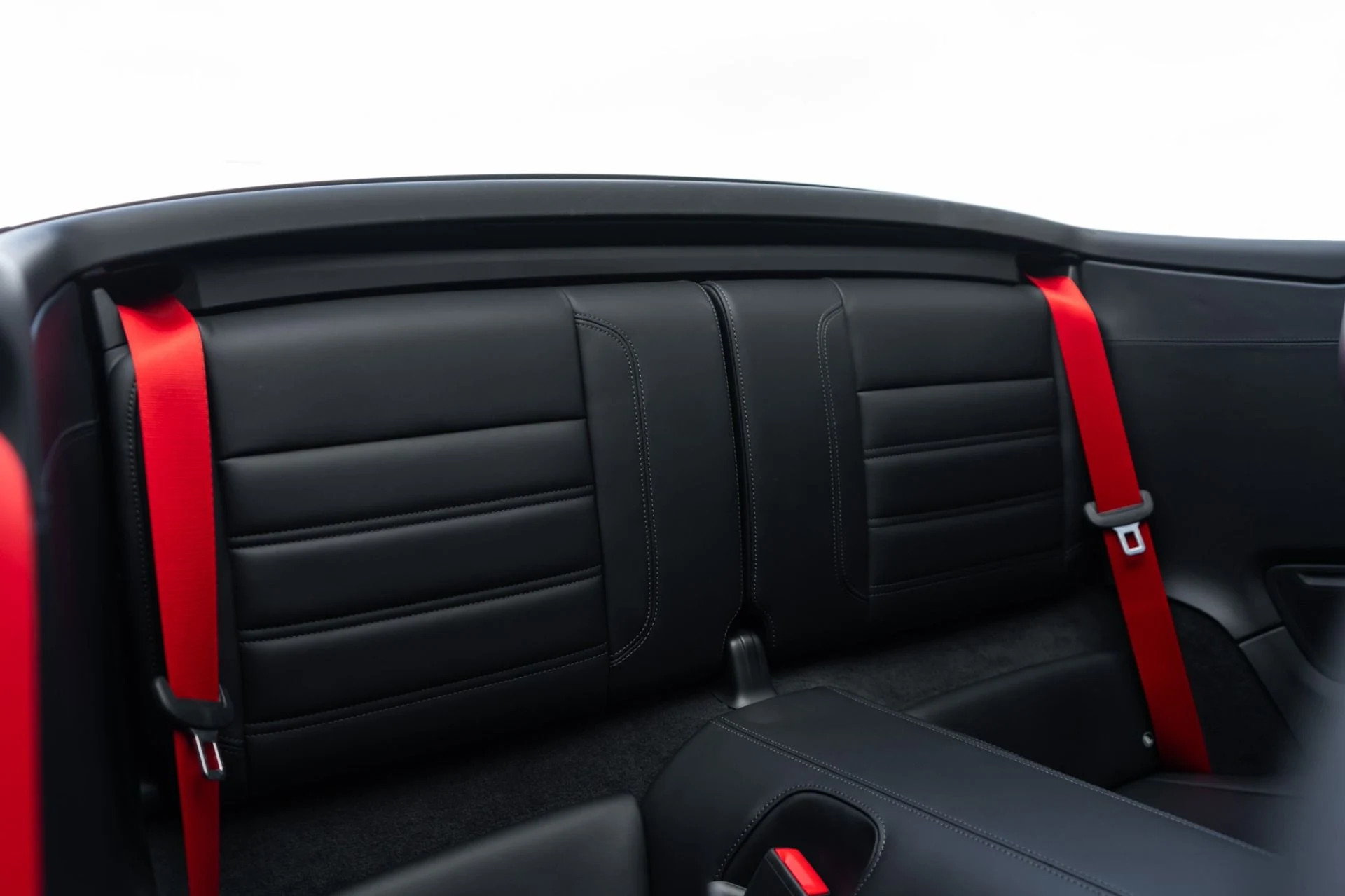 mph026_3892878192_Used_2021_Porsche_911_Turbo_S_Cabriolet_1765565063_9cb33ac84e