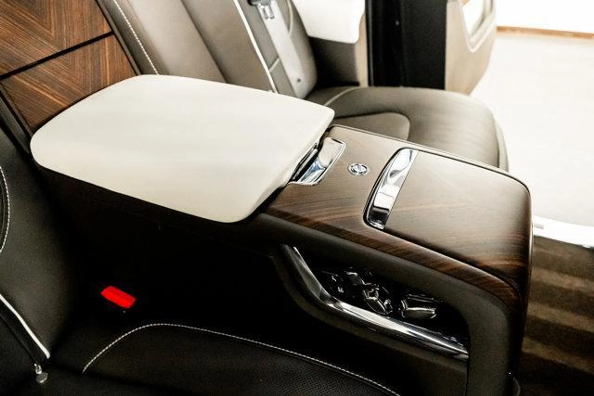 mph026_3894642210_o_M4mv_Wy_Ph_Gq_WLK_k6m_EZ_1fl_B3s_485c3d52f2