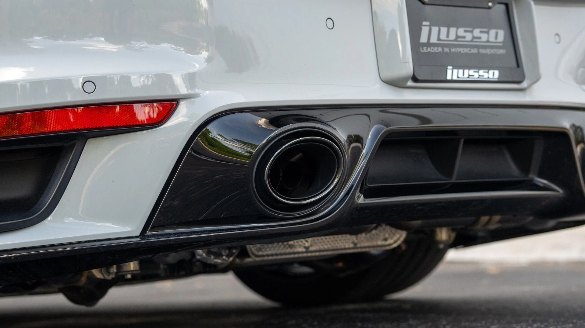 mph026_3899513070_Used_2022_Porsche_911_Turbo_S_1753978712_a36f410159