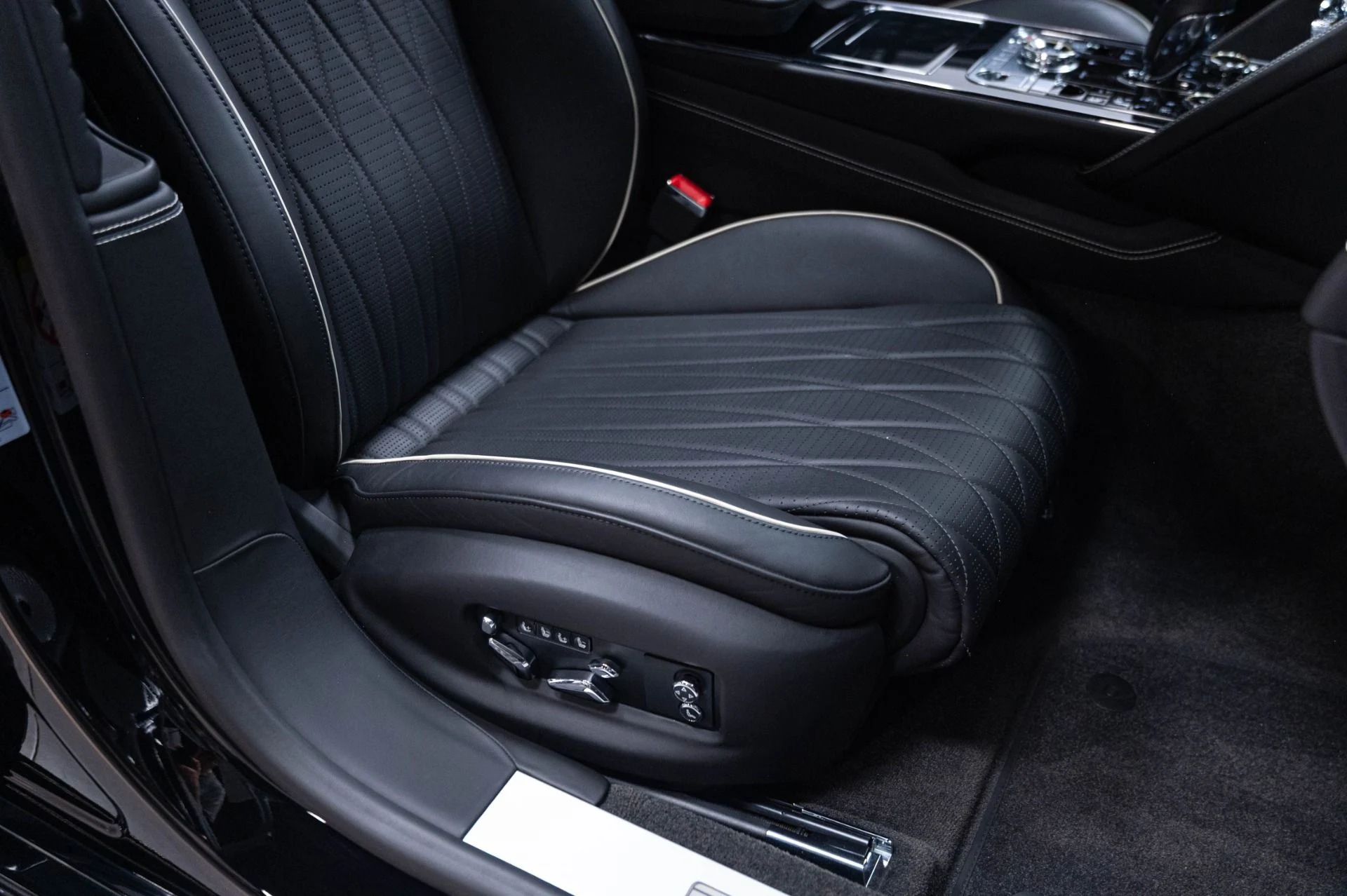 mph026_3902946495_Used_2020_Bentley_Flying_Spur_W12_1783372083_345f889a09
