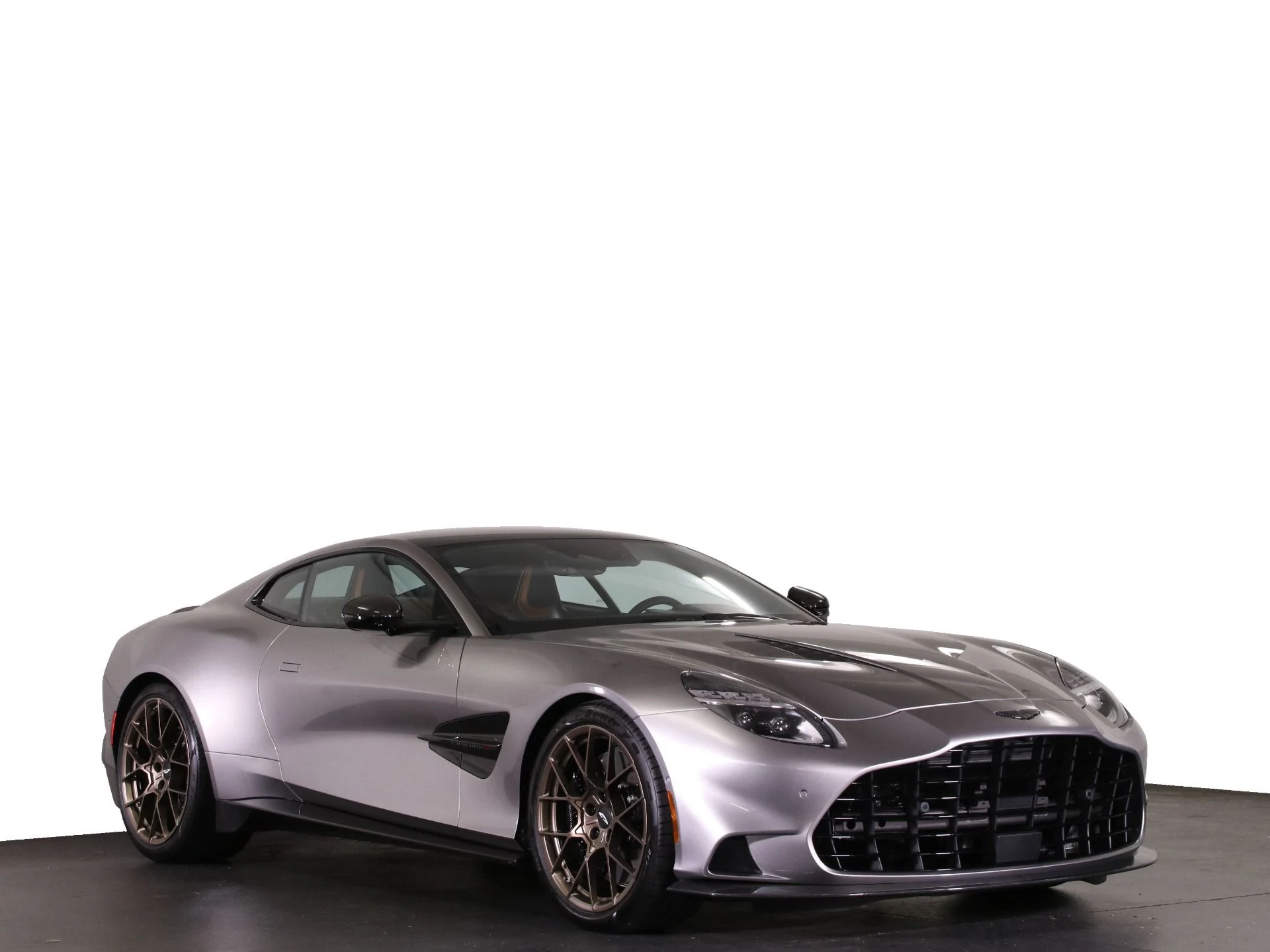 mph026_3906801178_New_2025_Aston_Martin_Vanquish_V12_1742253092_a11851b136