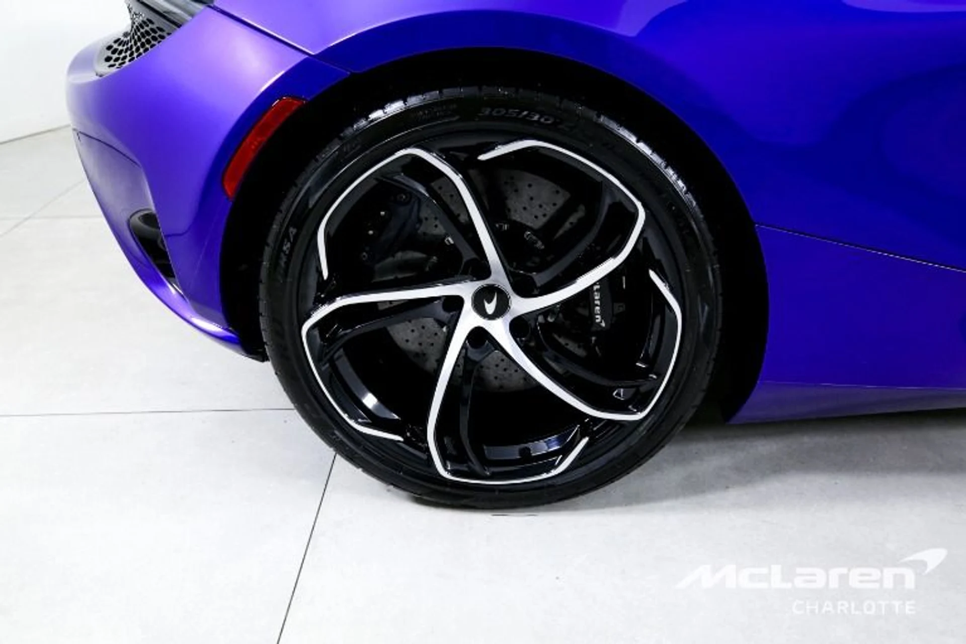 mph026_3911549123_Used_2024_Mc_Laren_750_S_Spider_64f447a4e5