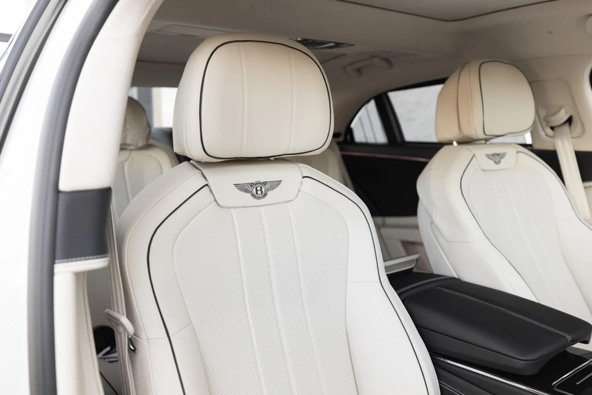 mph026_3916026646_2d25036613be949b86bf6c33105c97a5x_0668b6e6bd