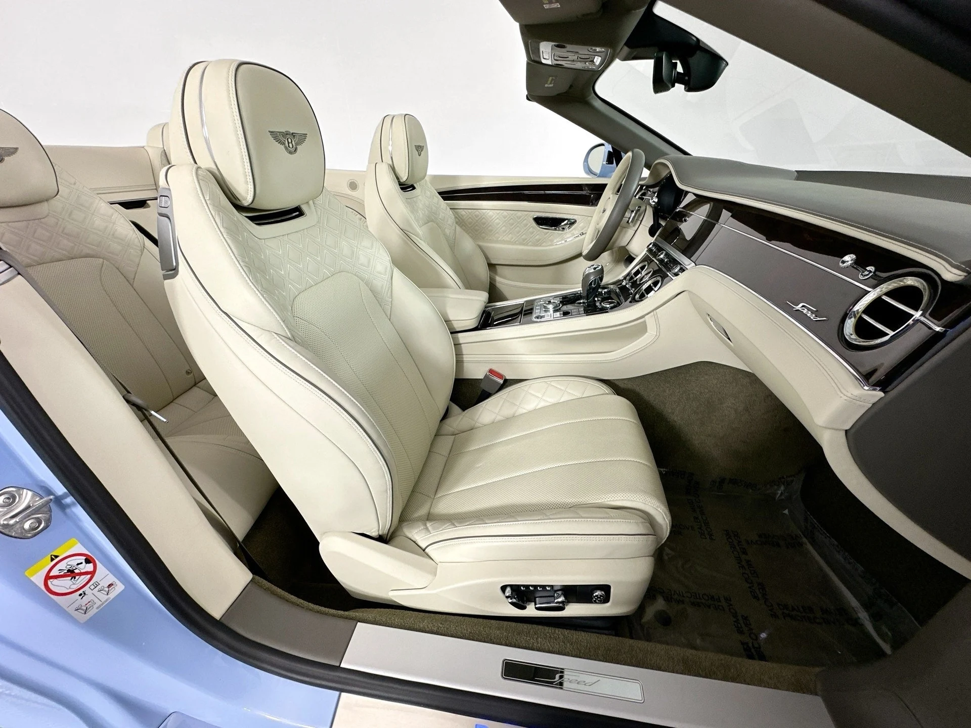 mph026_3925664362_27_54019c1037