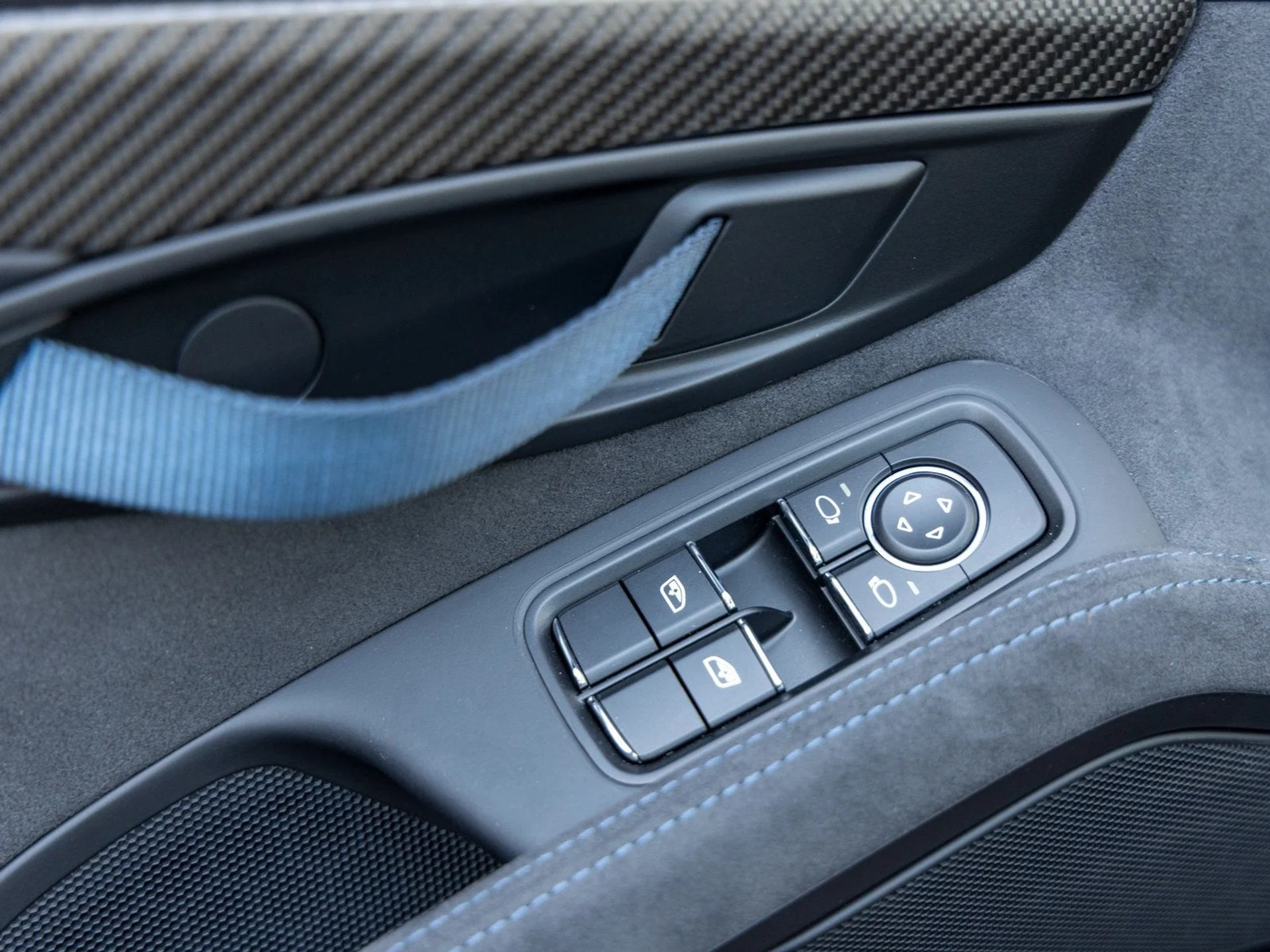 mph026_3928316469_27_620ee9a660