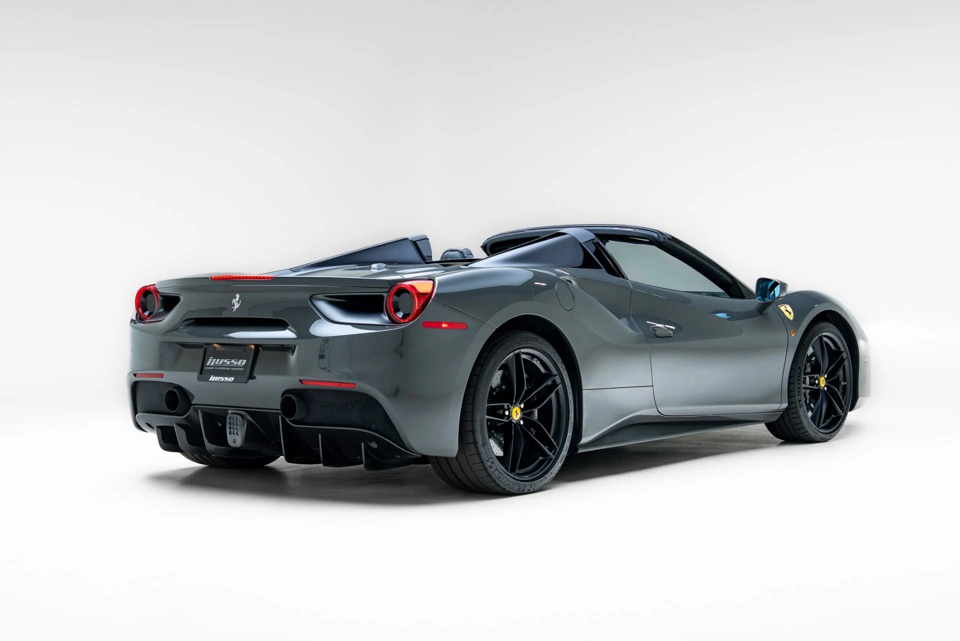 mph026_3940409384_Used_2018_Ferrari_488_Spider_1778276724_f50d3e9654