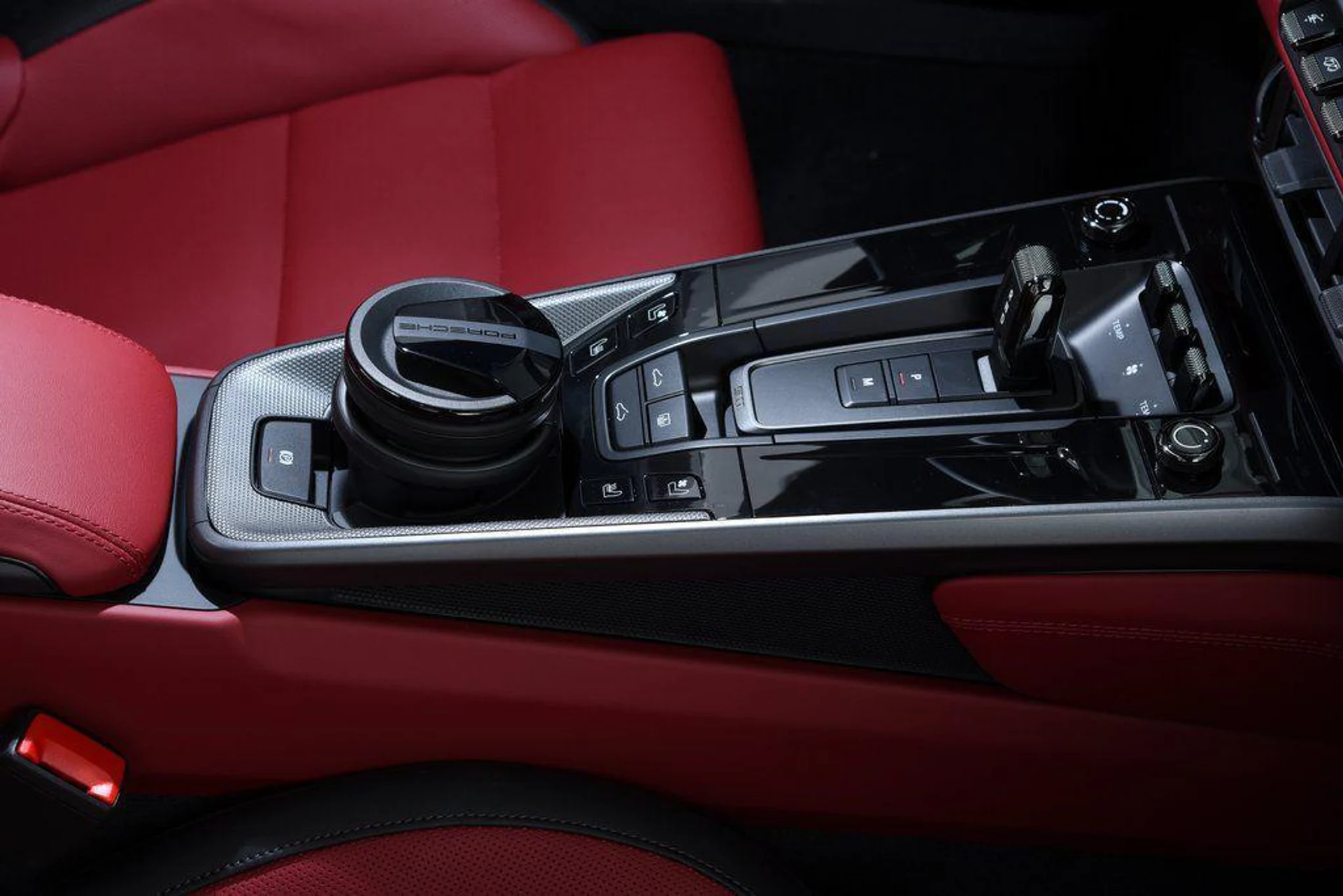 mph026_395473043_6ym_Wvea_X_Glb_JV_8_P_Zvrhcip0g_Mc_8838921218