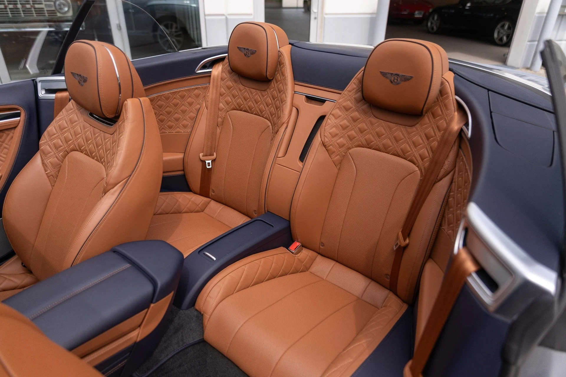 mph026_3955962314_Hi_Tech_Luxury_Imports_LLC_SCBDG_4_ZG_5_PC_006635_image_26_61127fec7c