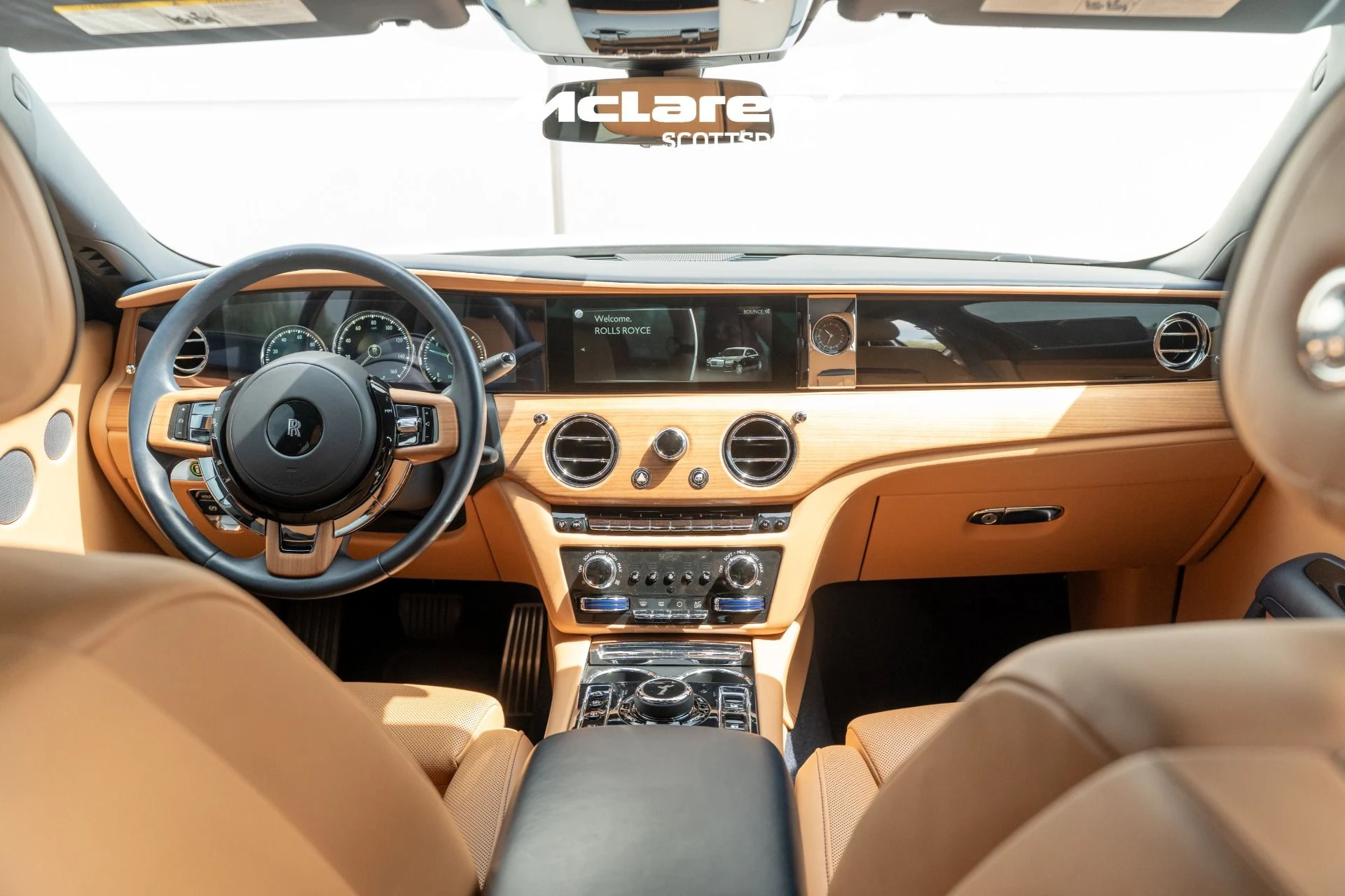mph026_3965306465_Used_2021_Rolls_Royce_GHOST_1786818590_9c91e9143b